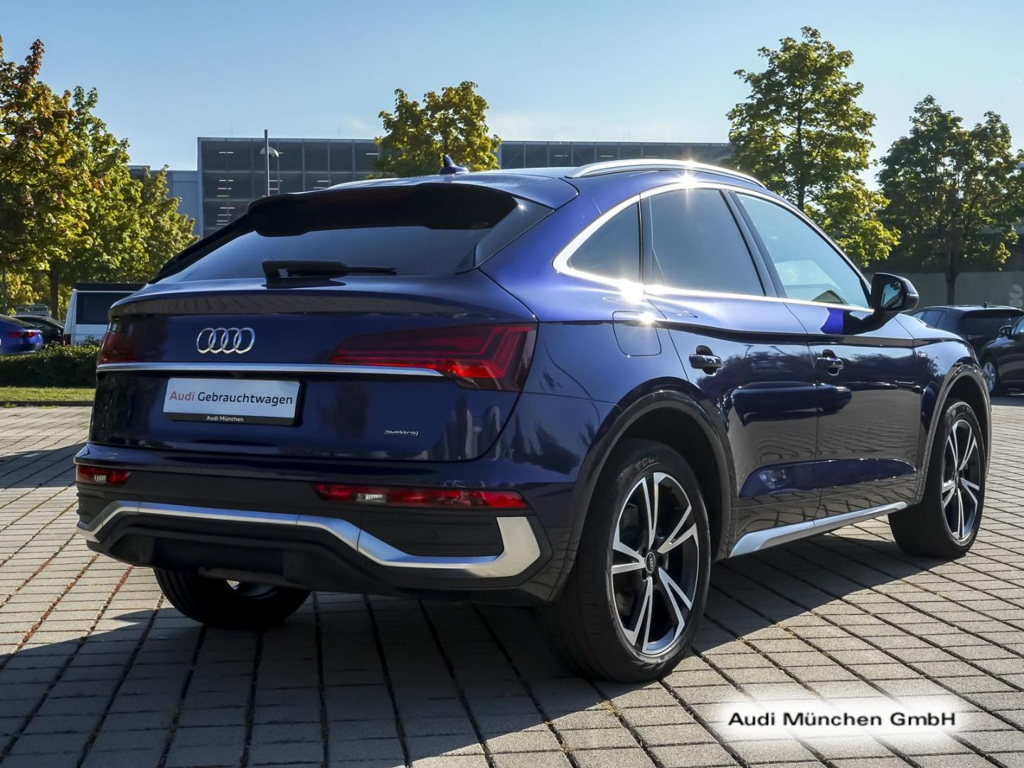 Bild über Audi Q5 Sportback TFSI e S line 55 TFSI e quattro S tronic - für weitere Informationen kontaktieren Sie den Audi Partner