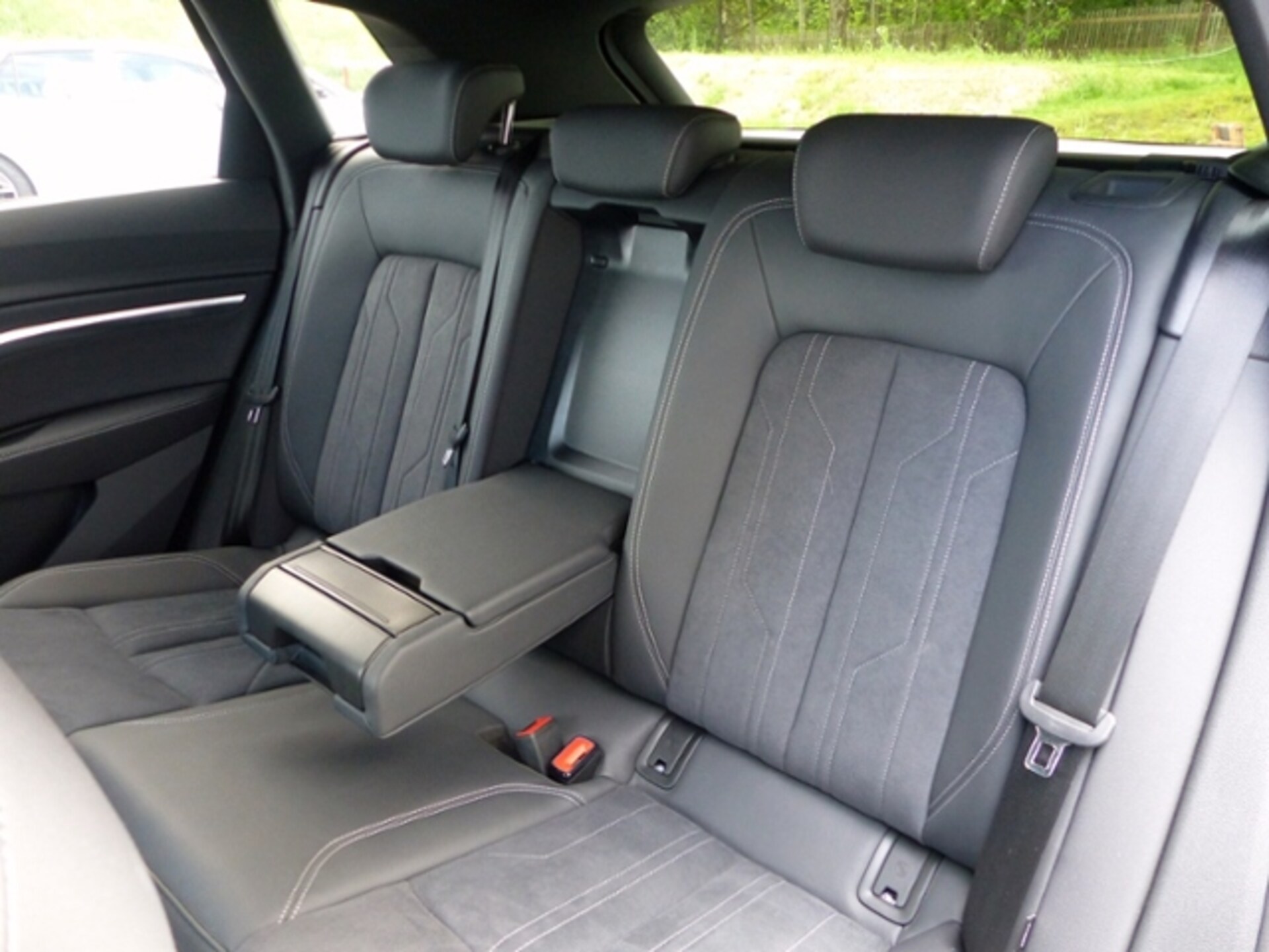 Audi Q8 e-tron S line
