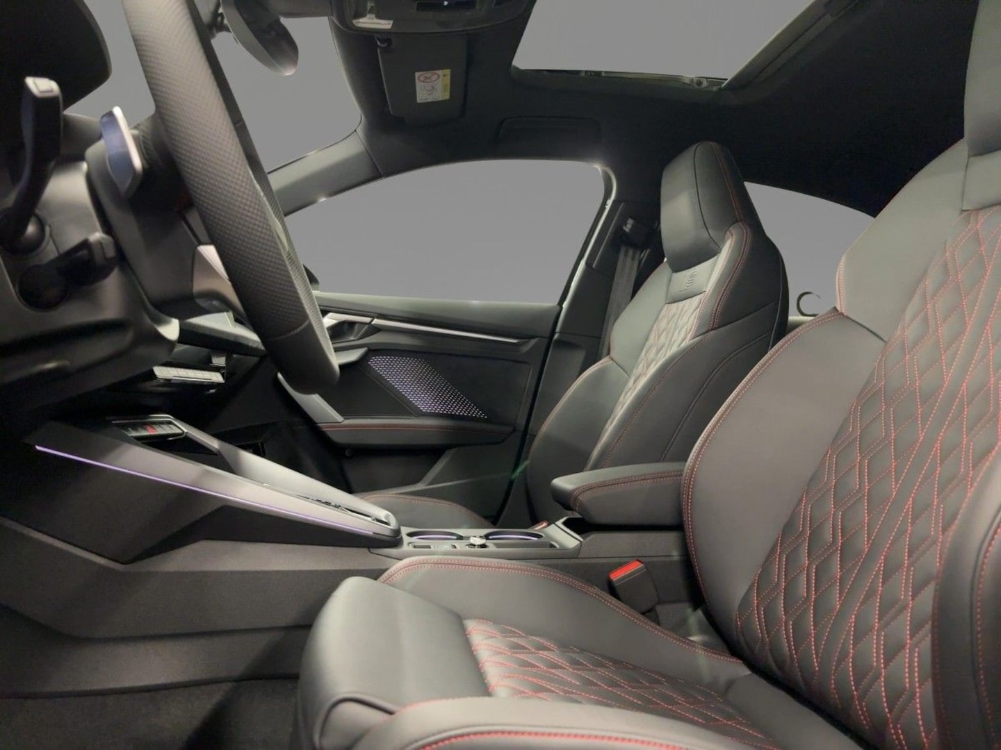 Bild über Audi A3 Limousine S line TFSI S tronic - für weitere Informationen kontaktieren Sie den Audi Partner