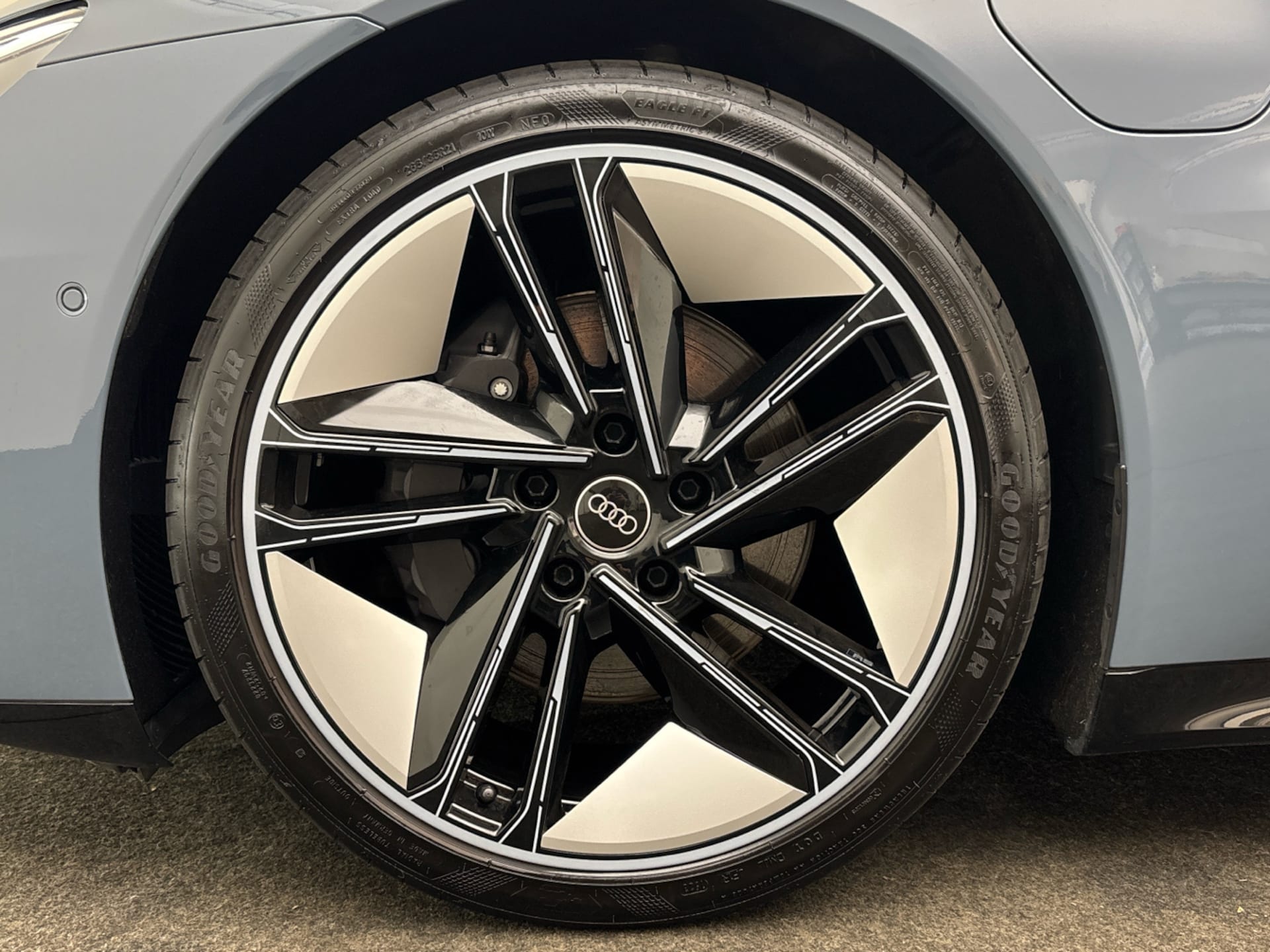 Audi e-tron GT quattro