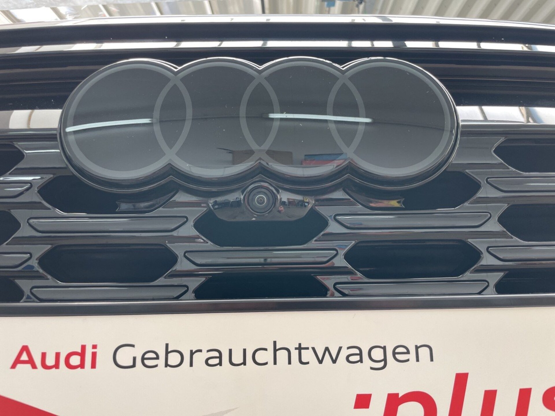 Audi Q8 Sportback e-tron S line