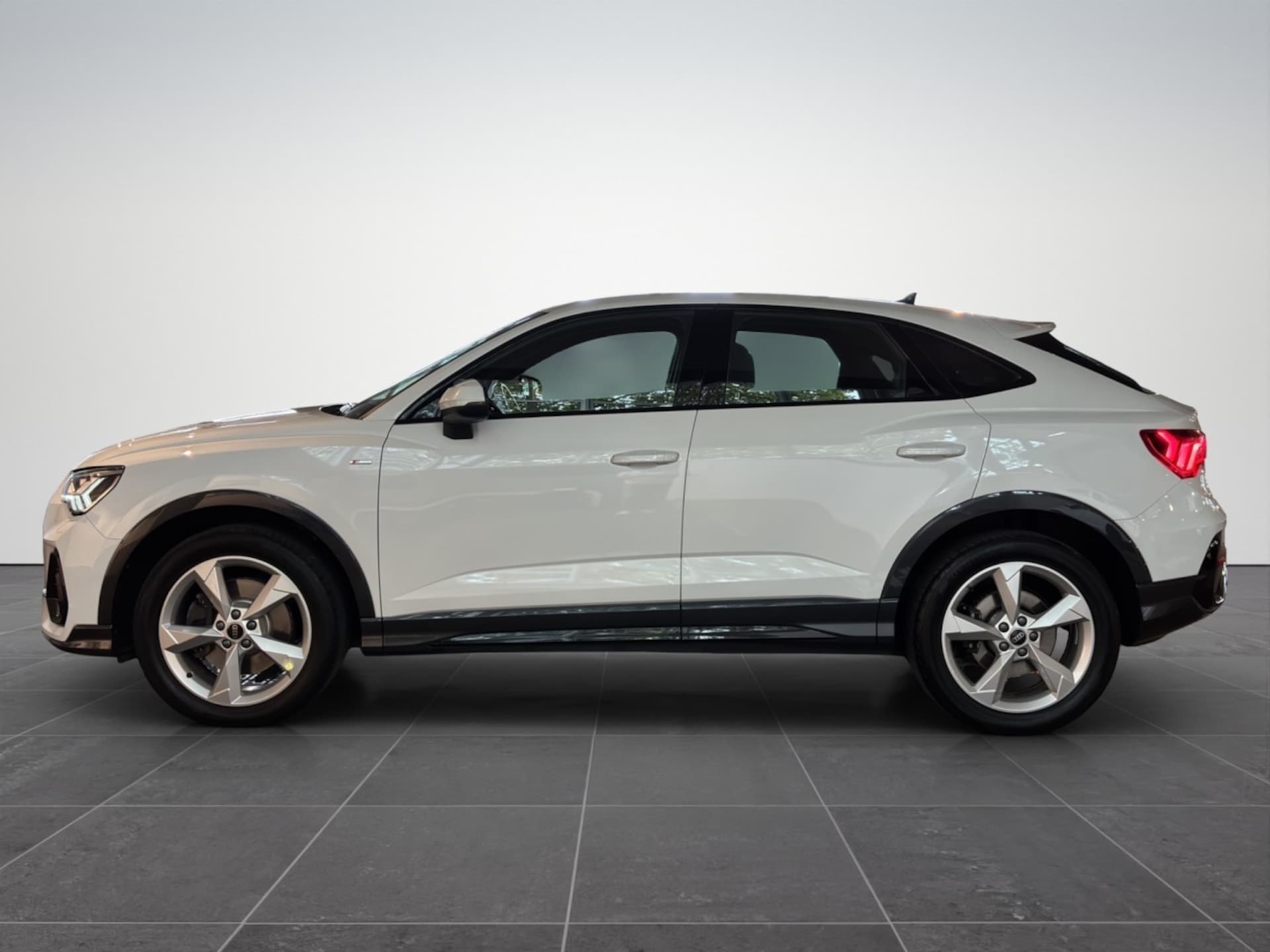 Audi Q3 Sportback S line