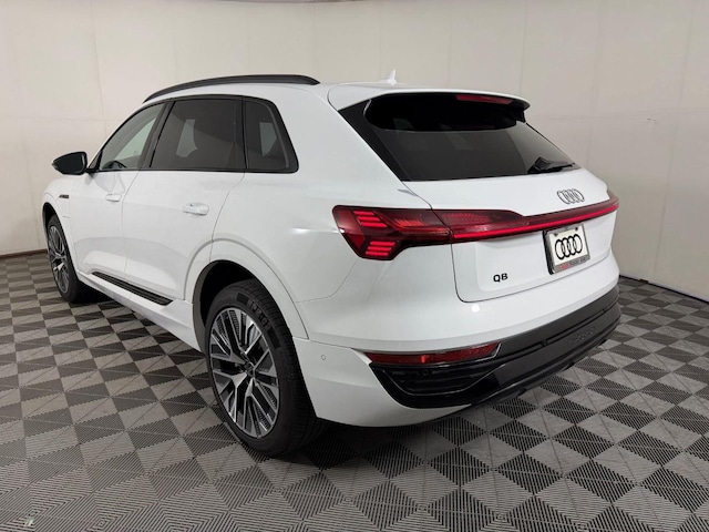 2024 Audi Q8 e-tron