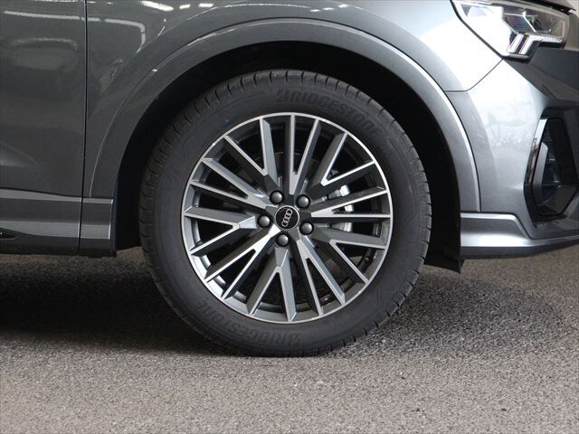 Audi Q3 35 TFSI S line 110(150) kW(PS) S tronic for more details contact your dealer