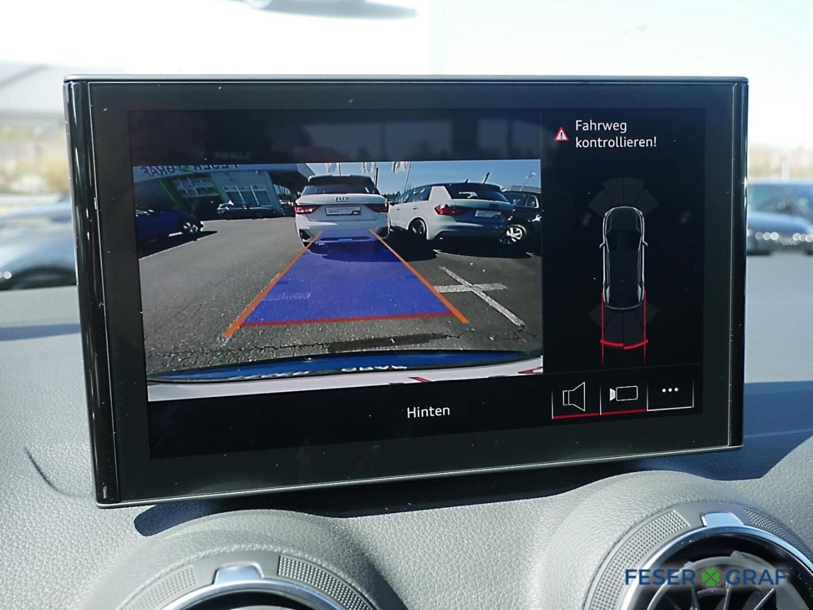 Audi SQ2 – Bild 10