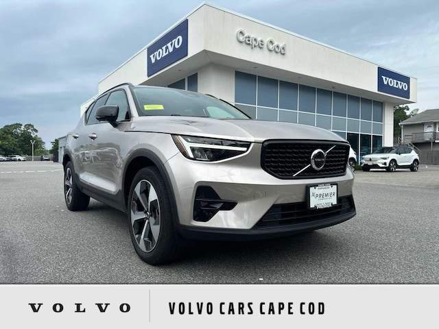 2023 Volvo XC40
