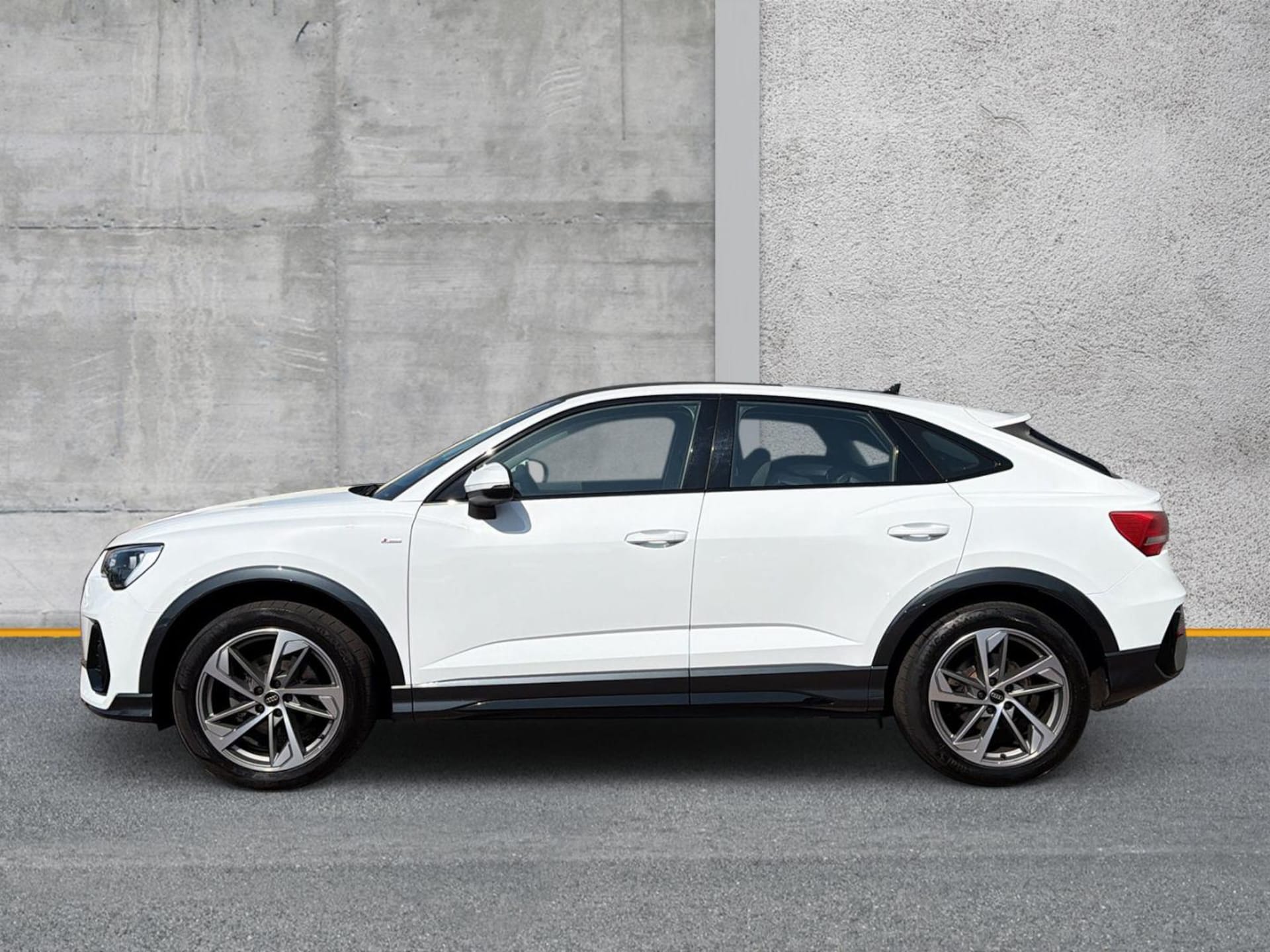 Audi Q3 Sportback S line