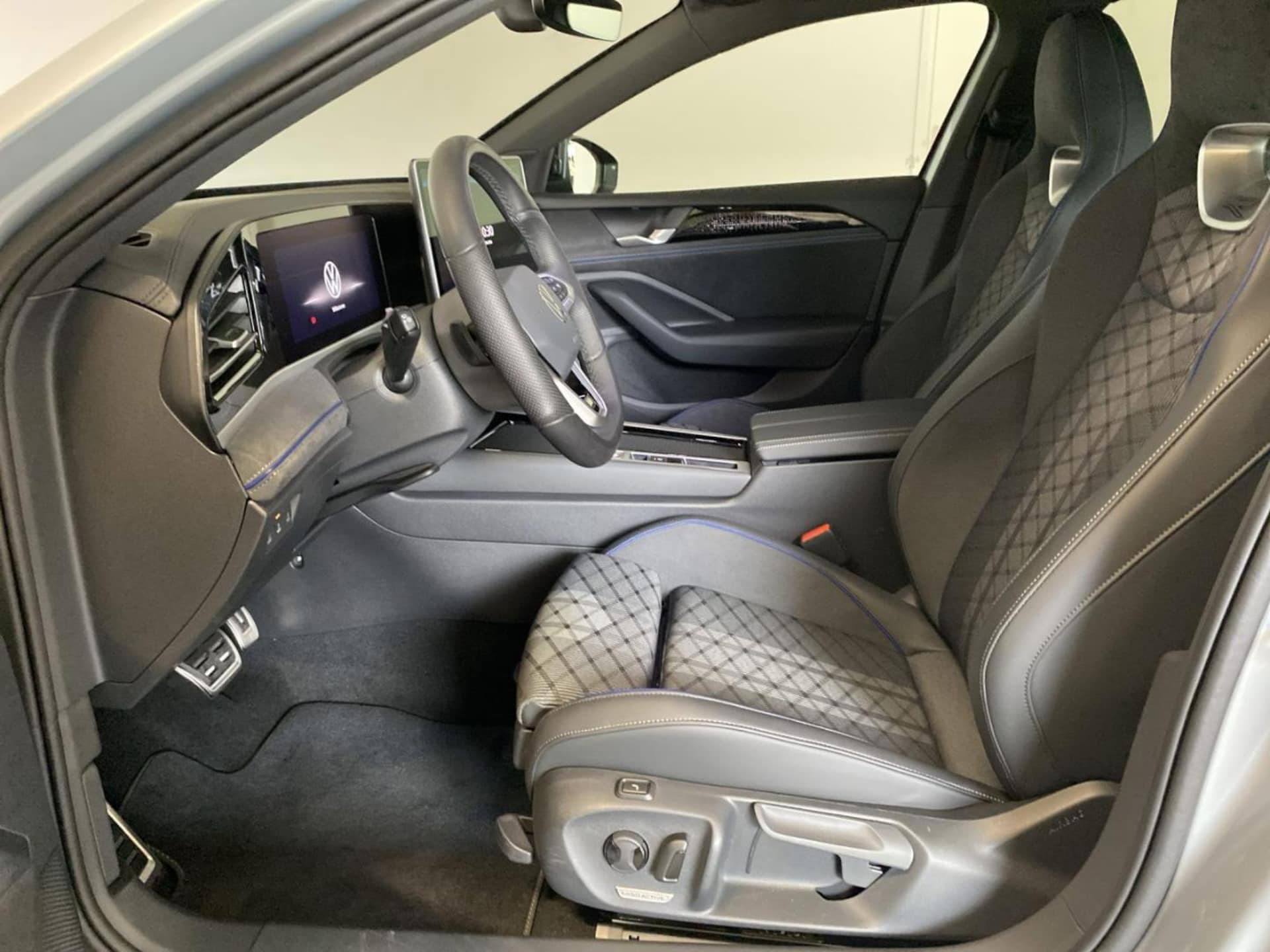Volkswagen Passat R-Line