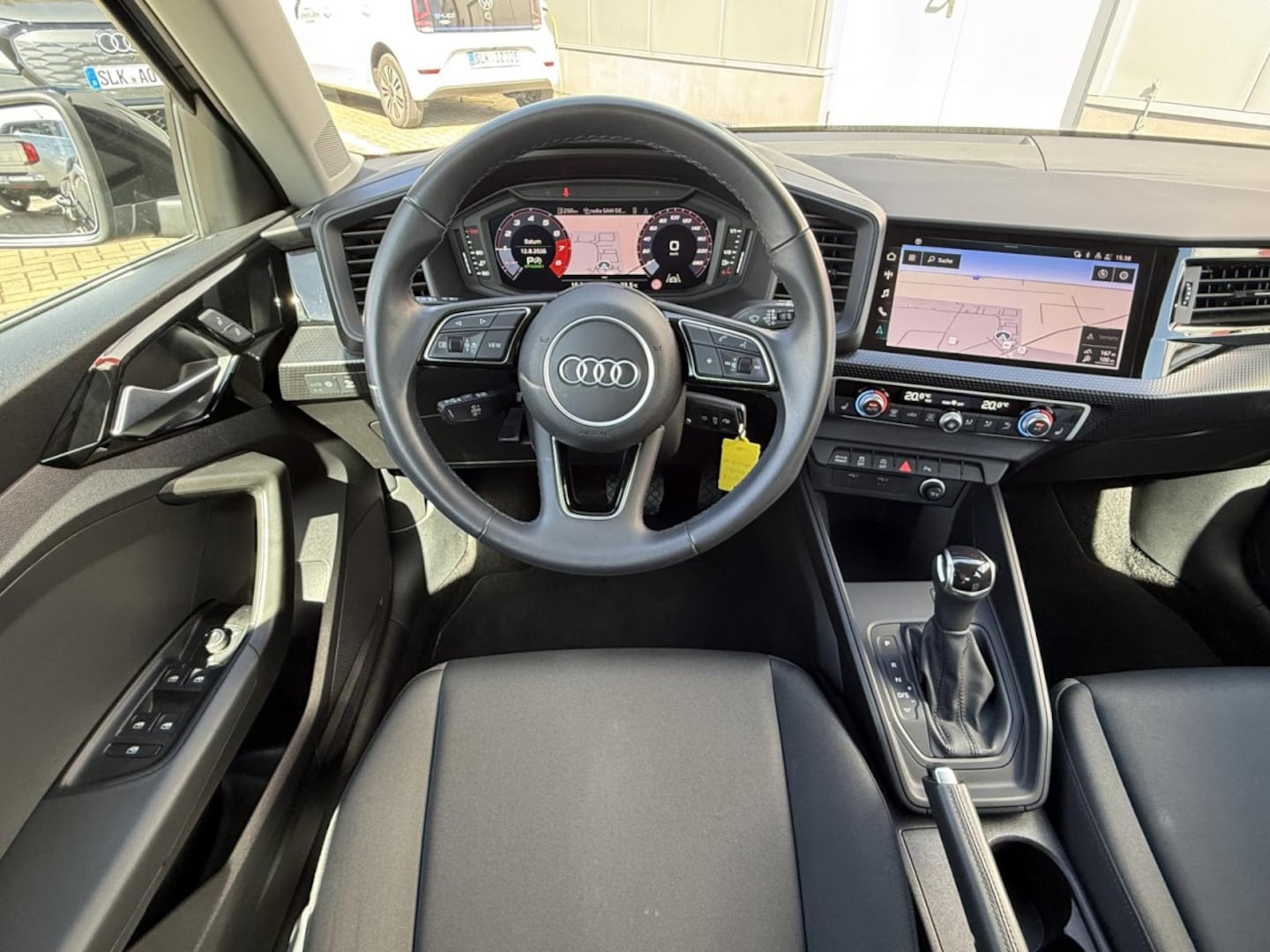 Bild über Audi A1 Sportback S line 30 TFSI S tronic - für weitere Informationen kontaktieren Sie den Audi Partner