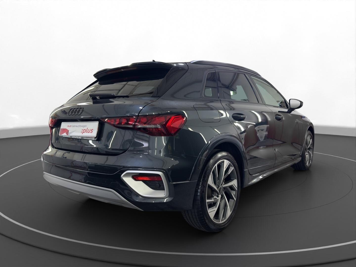 Bild über Audi A3 allstreet 35 TFSI S tronic - für weitere Informationen kontaktieren Sie den Audi Partner