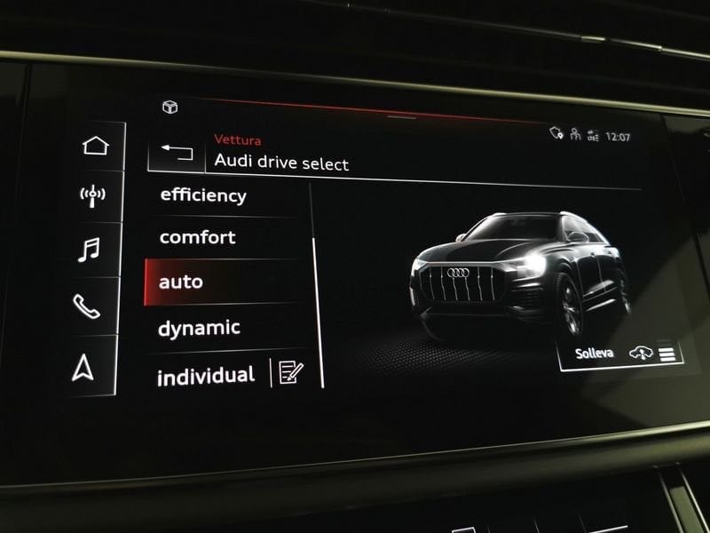 Immagine di Audi Q8 Sport 55 TFSI quattro 250 kW (340 CV) tiptronic - Vista: for more details contact your dealer