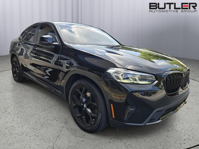 2022 BMW X4