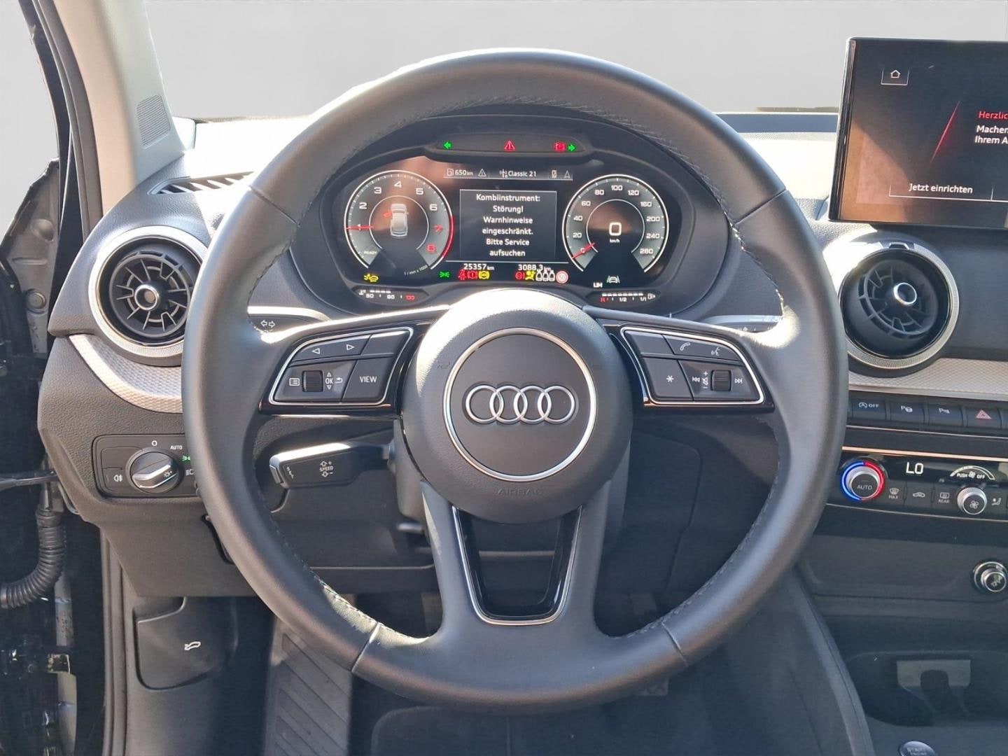 Bild über Audi Q2 S line 30 TFSI Schaltgetriebe - für weitere Informationen kontaktieren Sie den Audi Partner