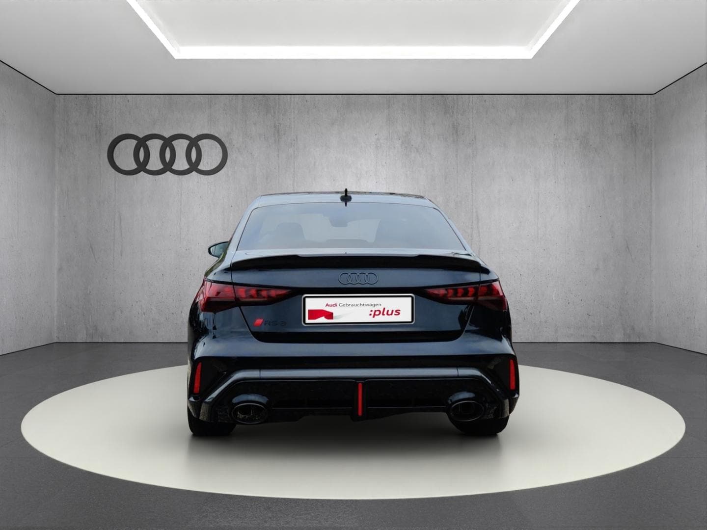 Bild über Audi RS 3 Limousine TFSI quattro S tronic - für weitere Informationen kontaktieren Sie den Audi Partner