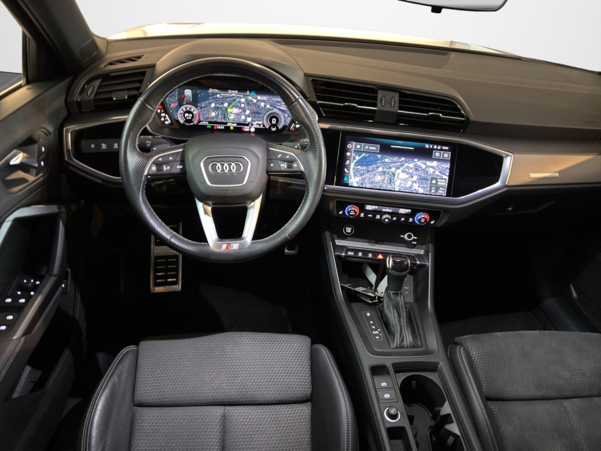 Audi Q3 Sportback S line