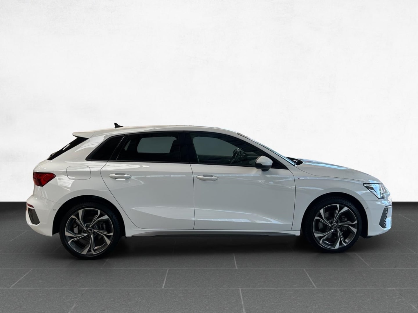 Image about Audi A3 Sportback TFSI e S line 40 TFSI e S tronic