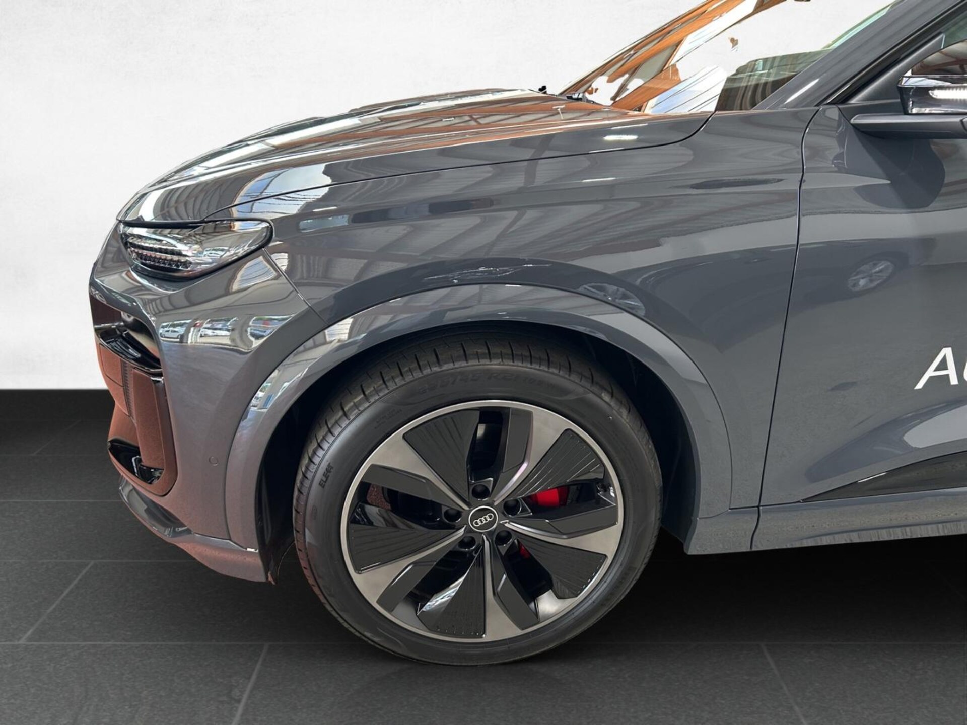 Audi Q6 SUV e-tron edition one