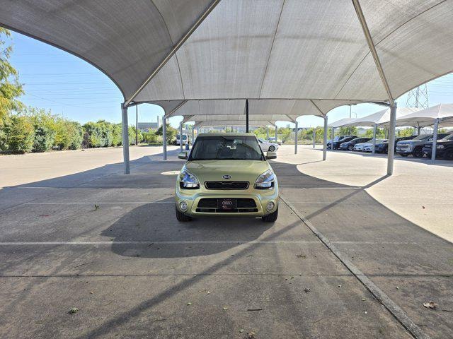 Used 2013 Kia Soul Base with VIN KNDJT2A62D7570301 for sale in Plano, TX