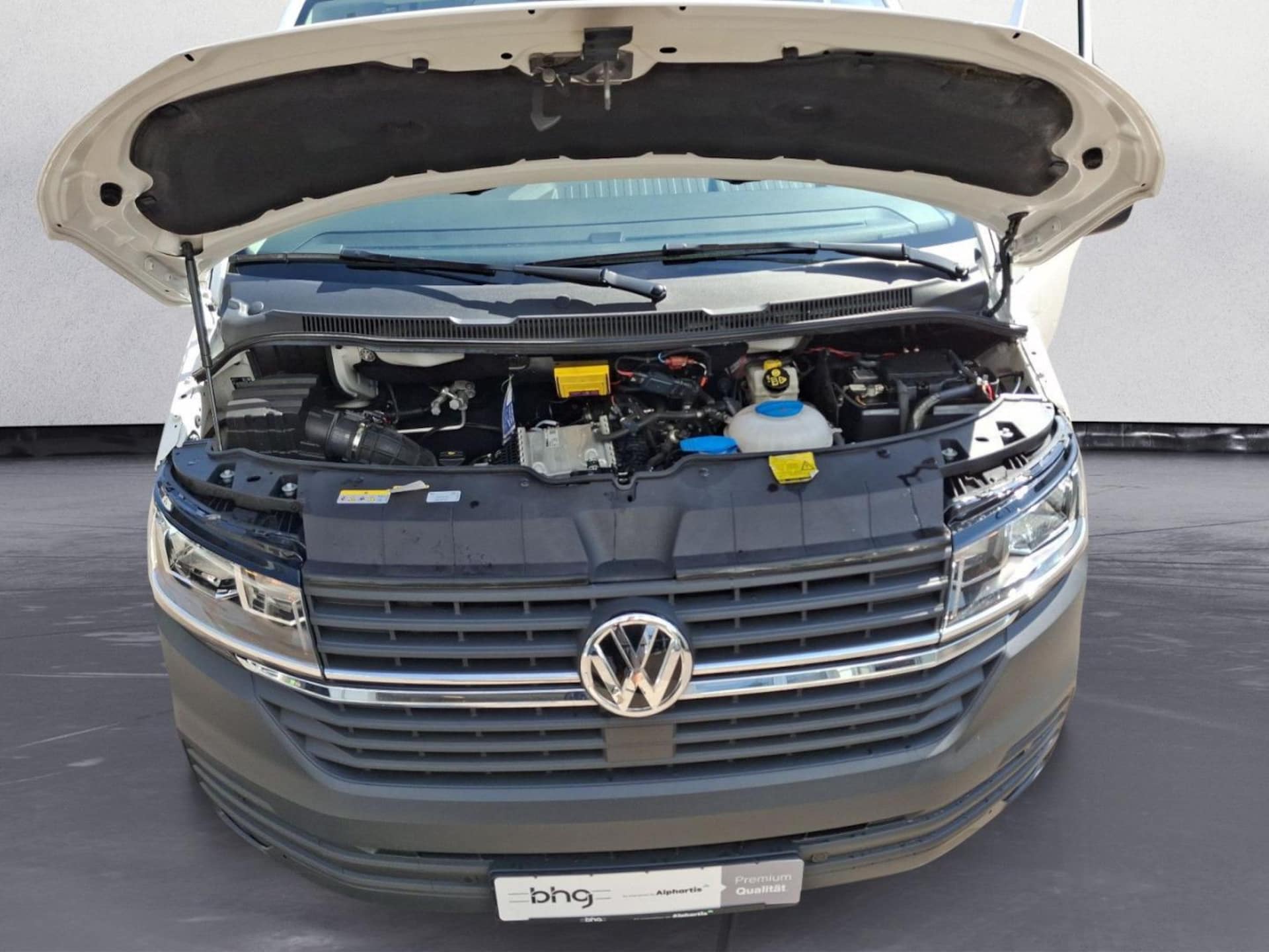 Volkswagen T6.1 Transporter Kombi langer Radstand