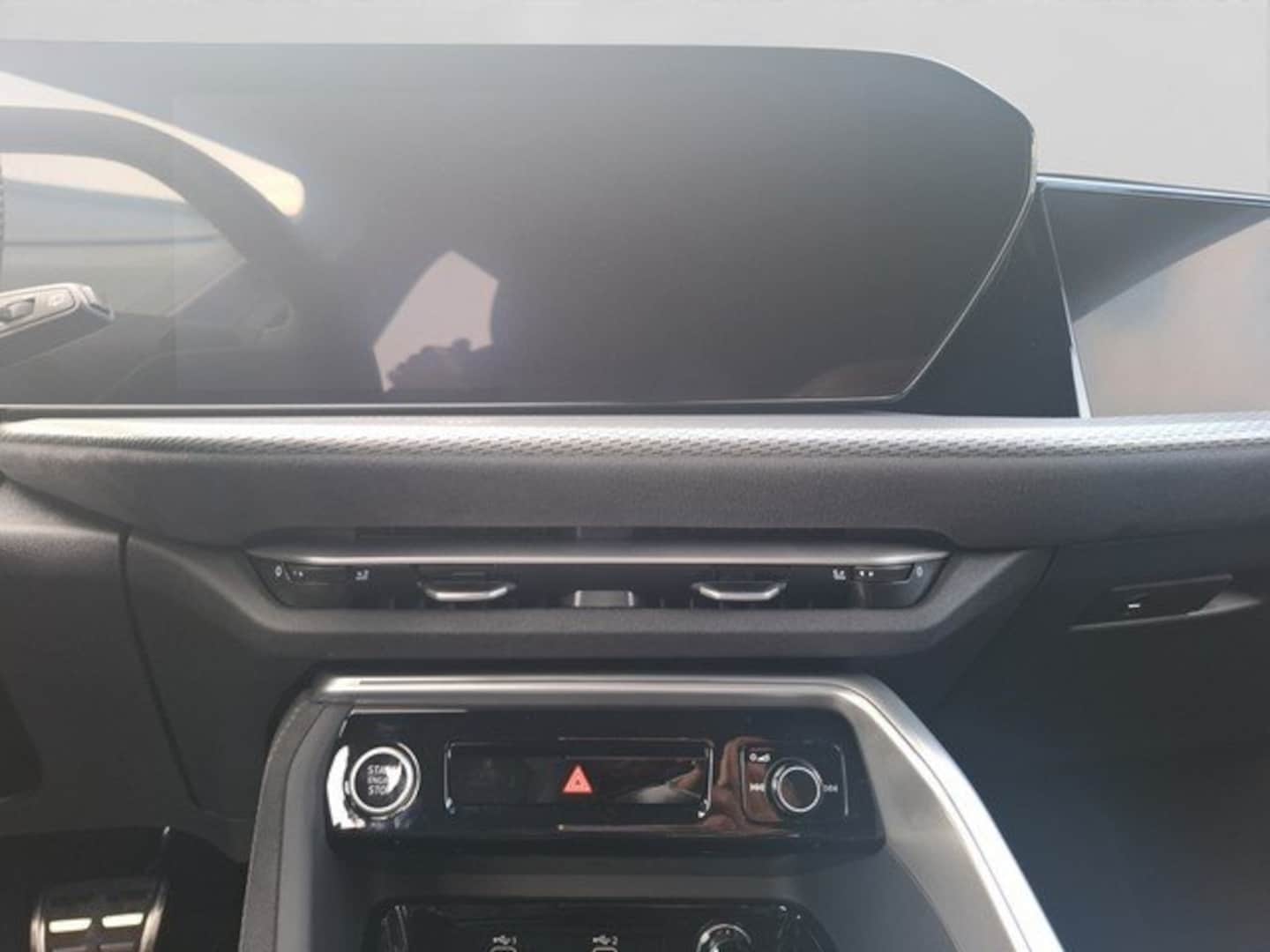 Bild über Audi Q5 Sportback TDI quattro 150 kW S tronic - für weitere Informationen kontaktieren Sie den Audi Partner