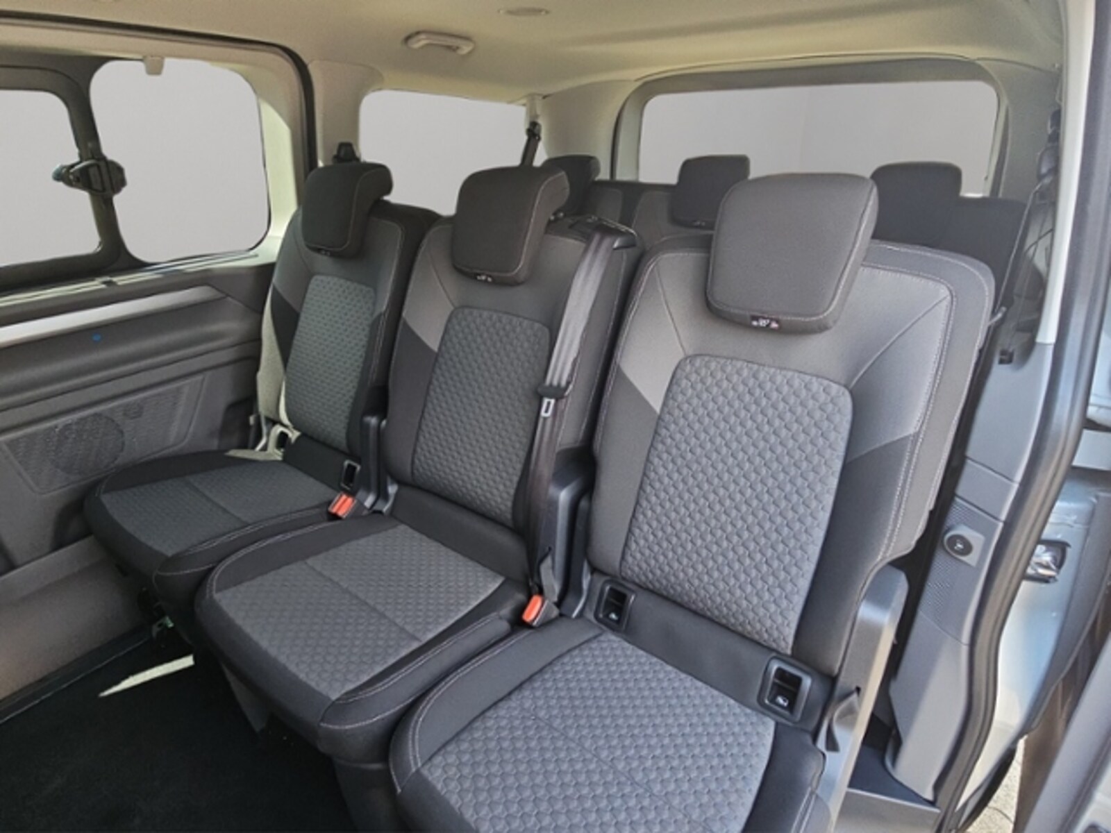 Volkswagen Caravelle – Bild 19