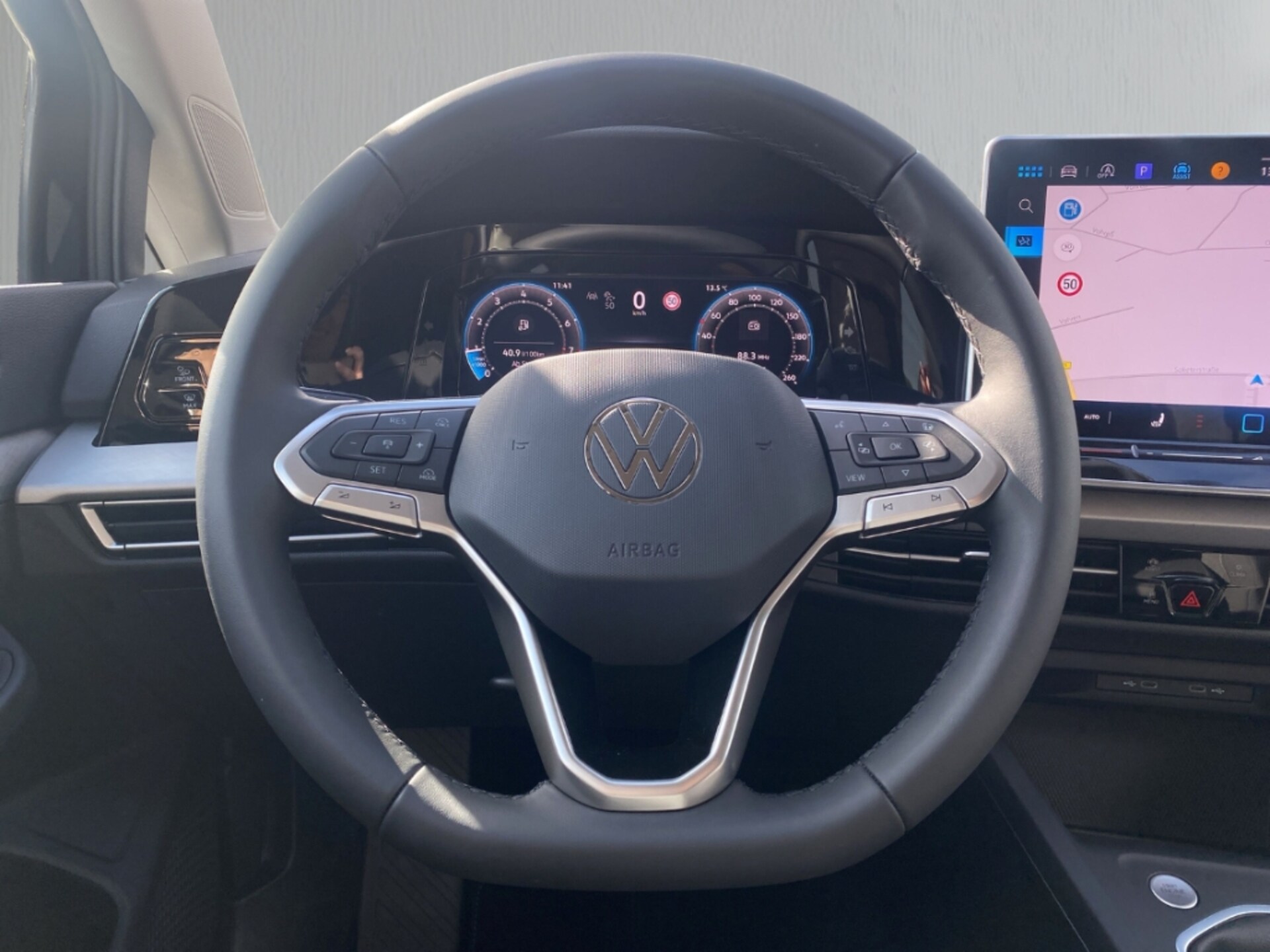Volkswagen Golf Life