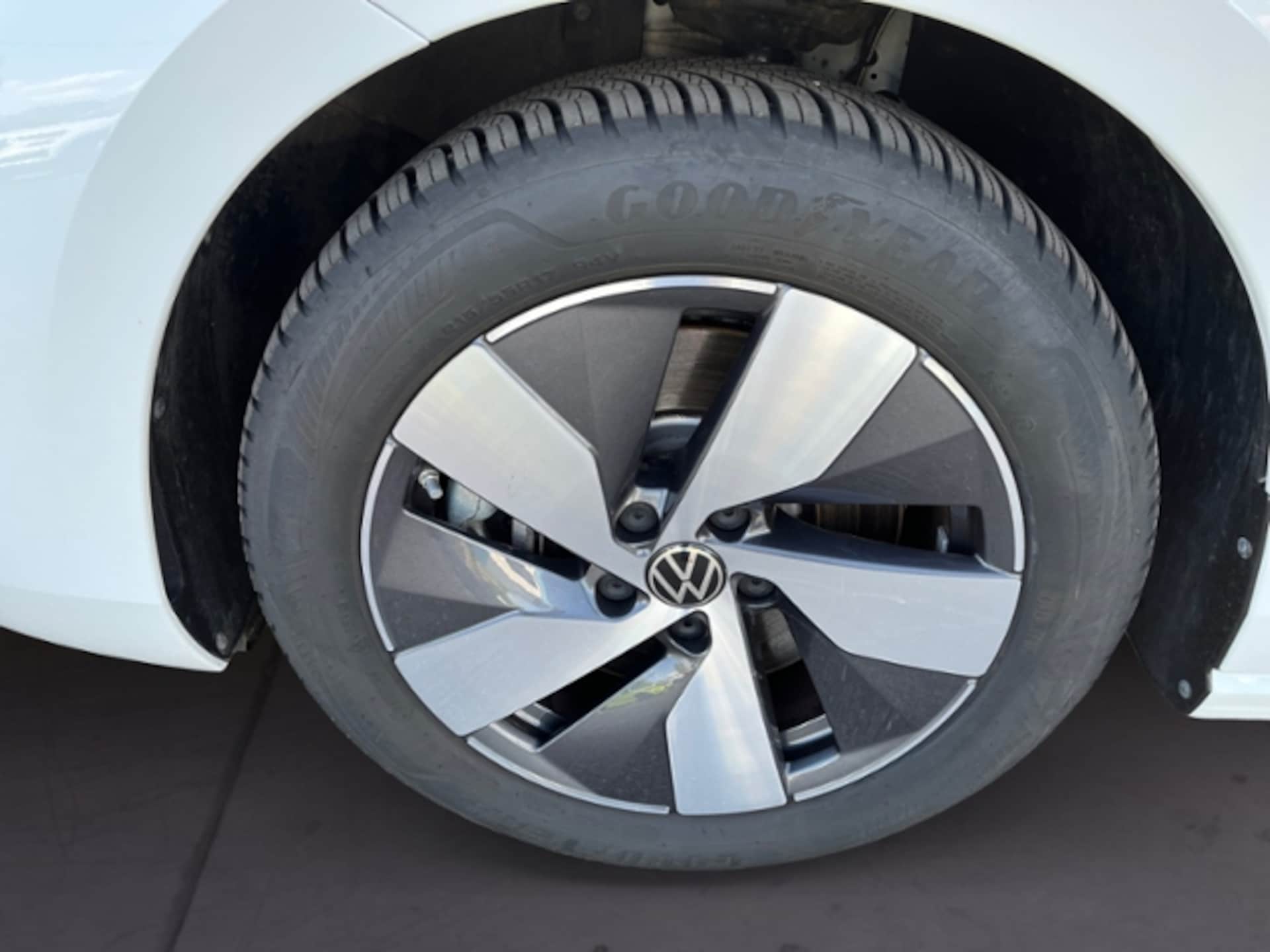 Volkswagen Passat Elegance