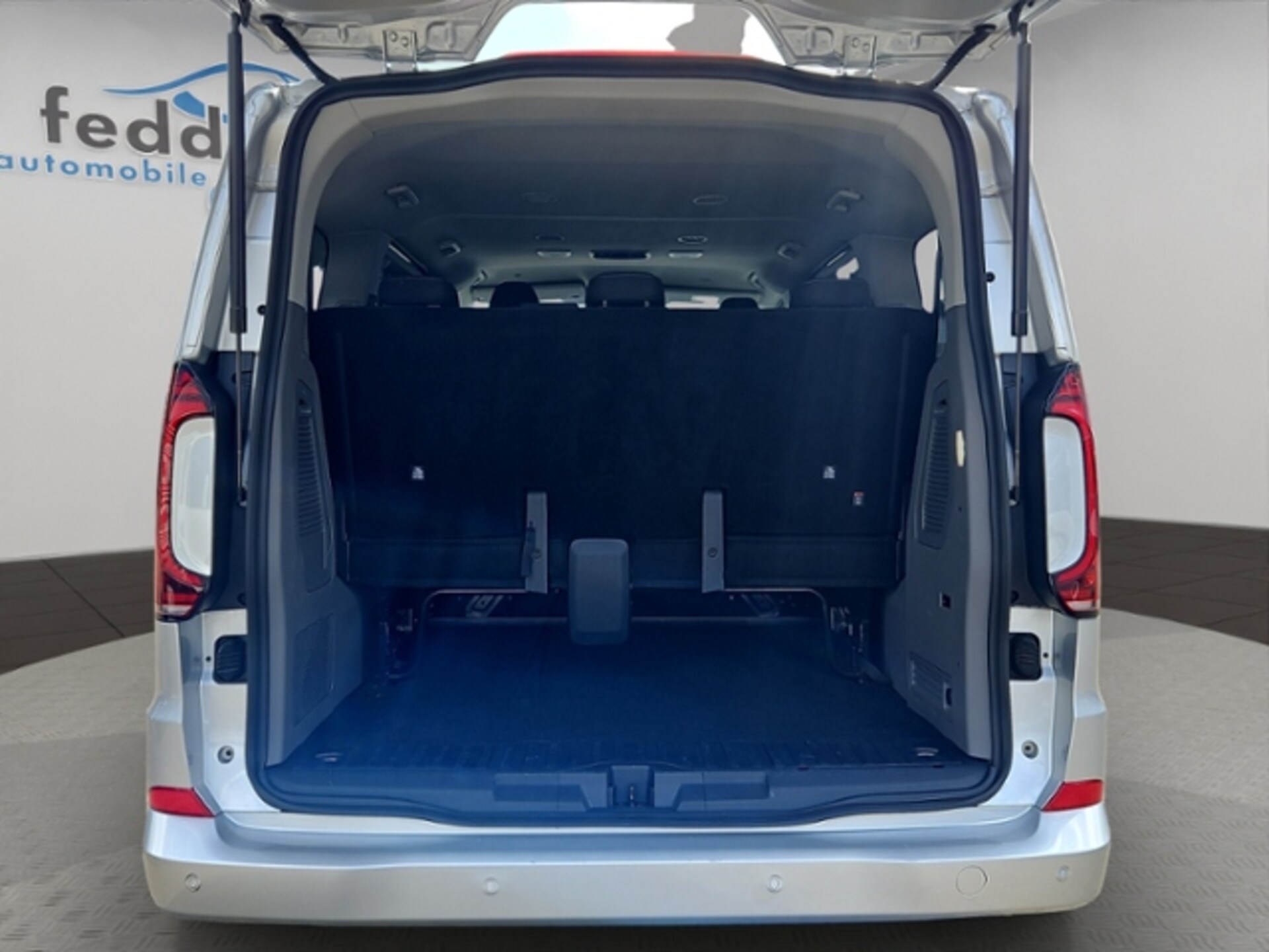 Volkswagen Caravelle Style