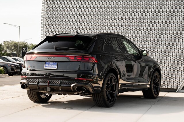 2026 Audi RS Q8 SUV performance