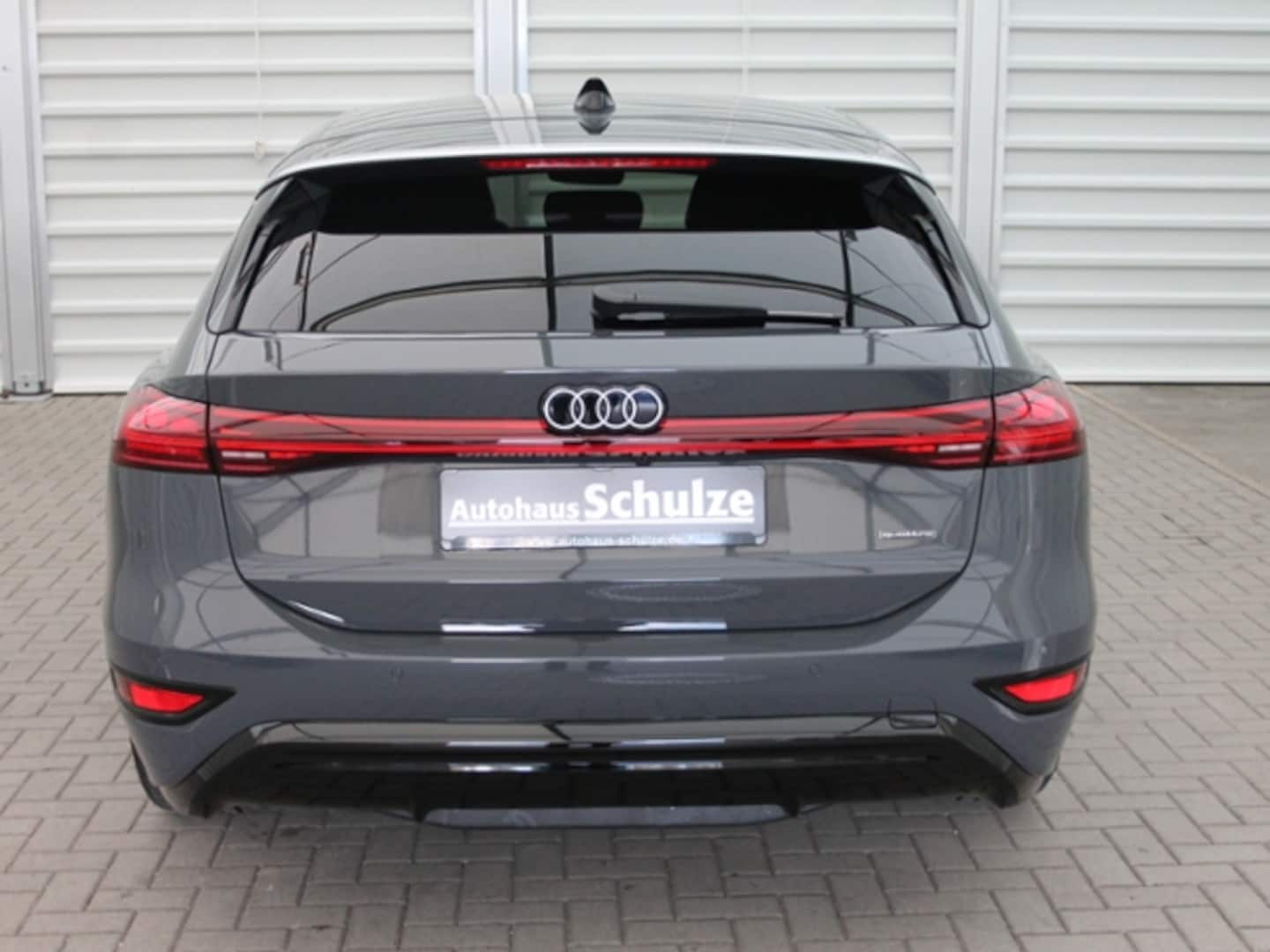 Bild über Audi A6 Avant e-tron e-tron quattro - für weitere Informationen kontaktieren Sie den Audi Partner