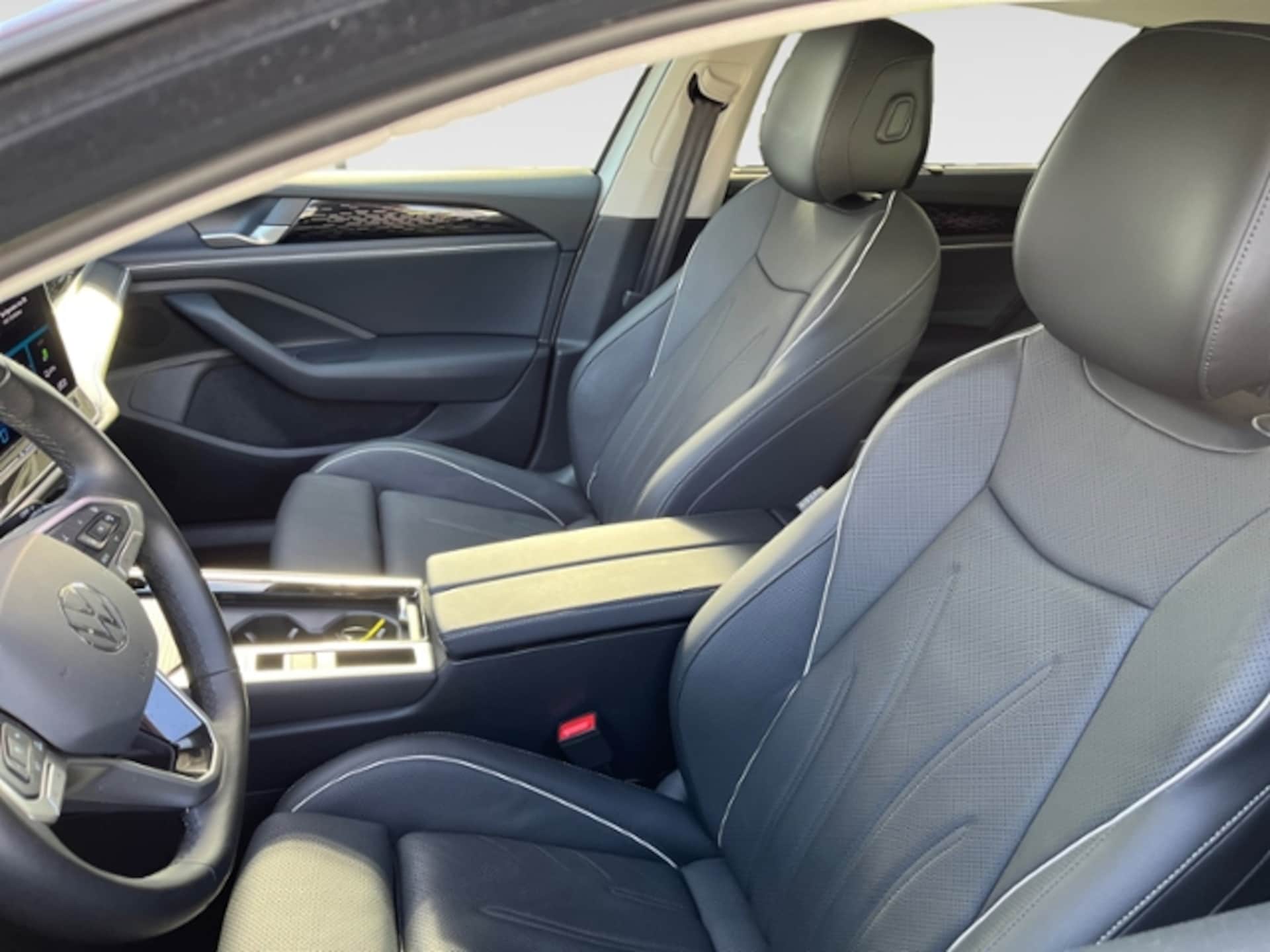 Volkswagen Passat Elegance