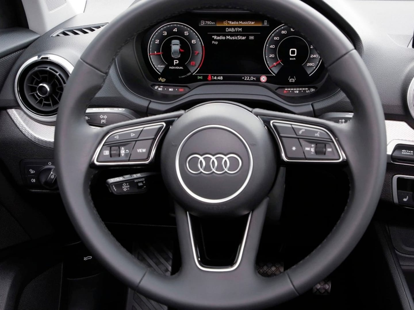 Bild über Audi Q2 S line 35 TFSI S tronic - für weitere Informationen kontaktieren Sie den Audi Partner