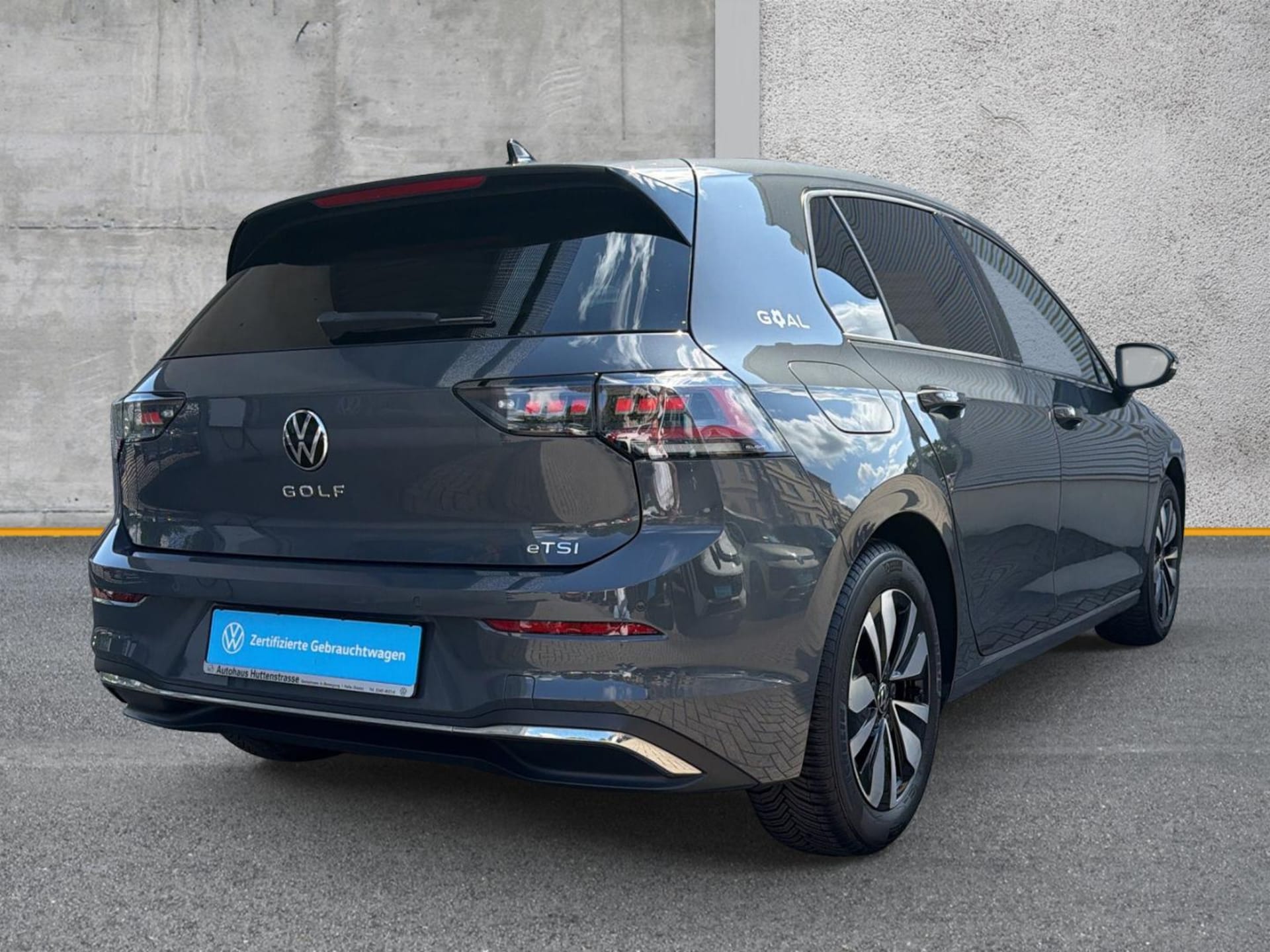 Volkswagen Golf Life