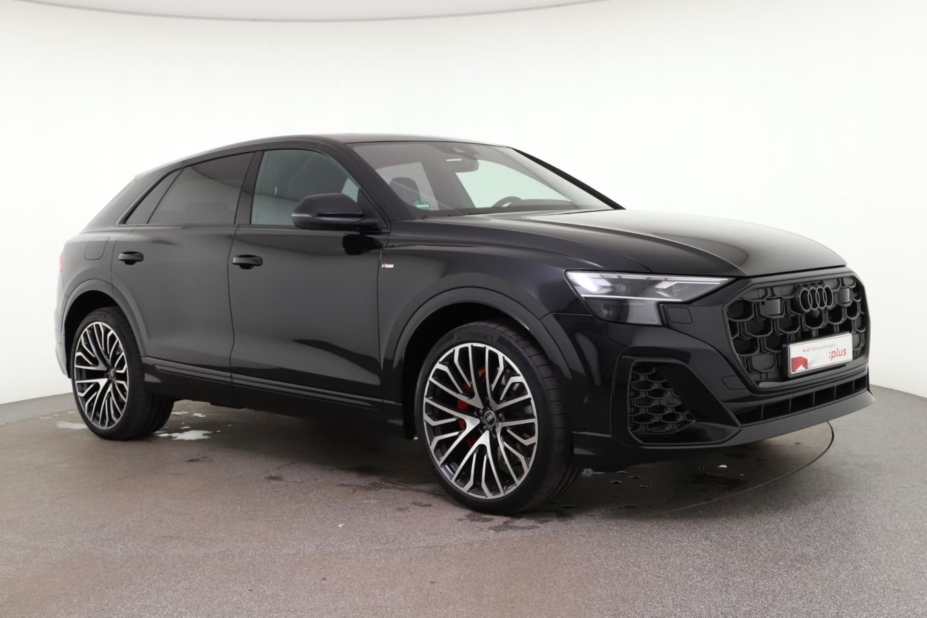 Image about Audi Q8 SUV TFSI e 60 TFSI e quattro tiptronic