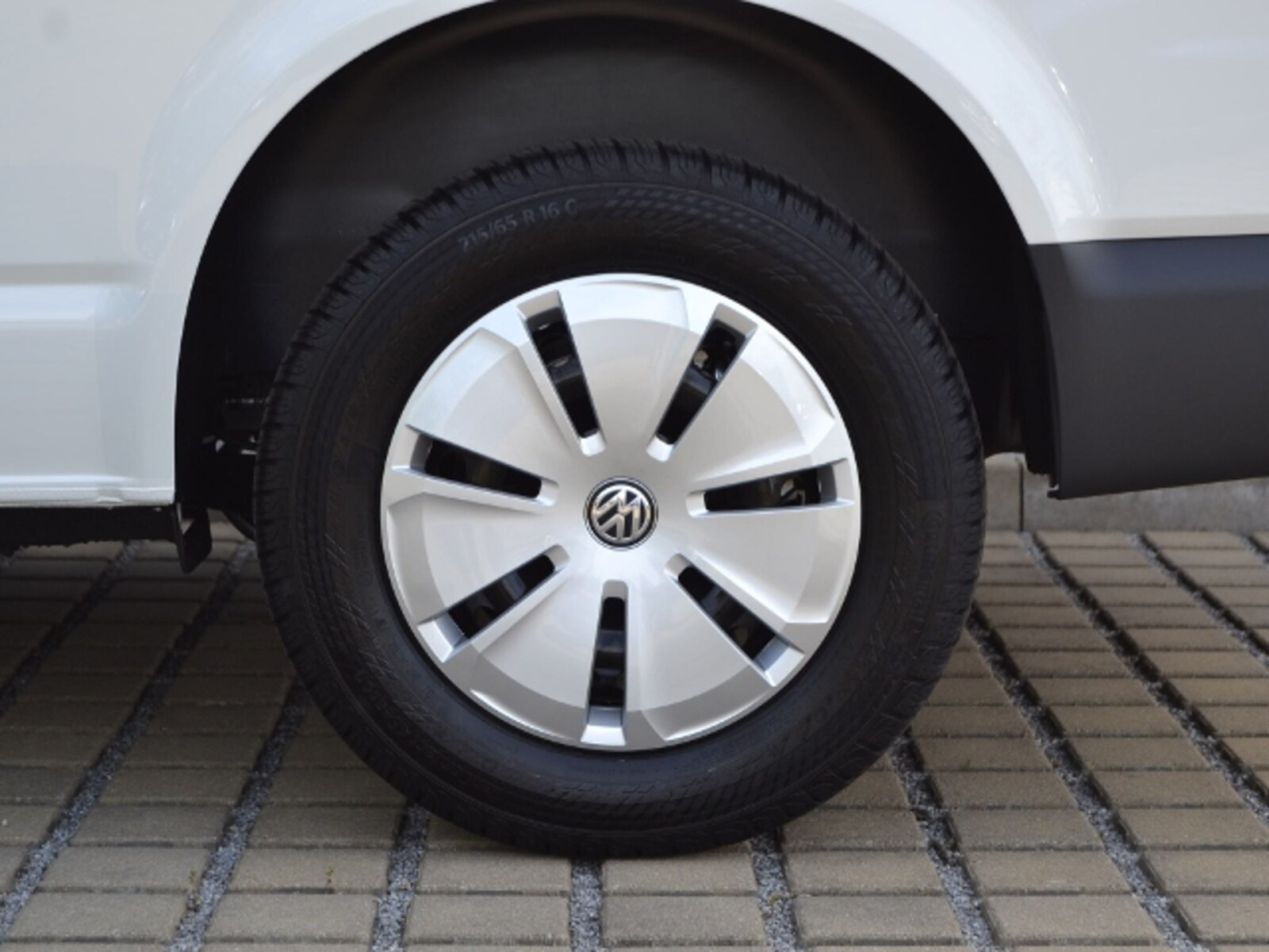 Volkswagen T6.1 Transporter Kasten langer Radstand – Bild 6