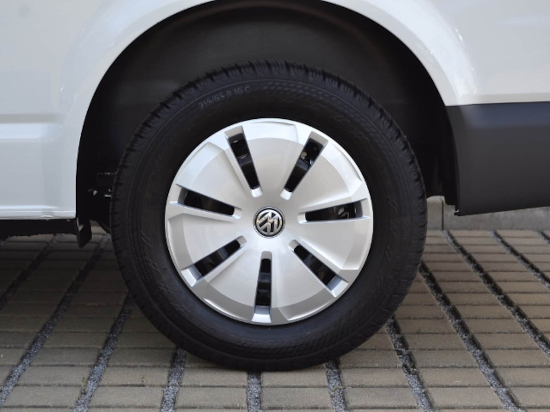 Volkswagen T6.1 Transporter Kasten langer Radstand