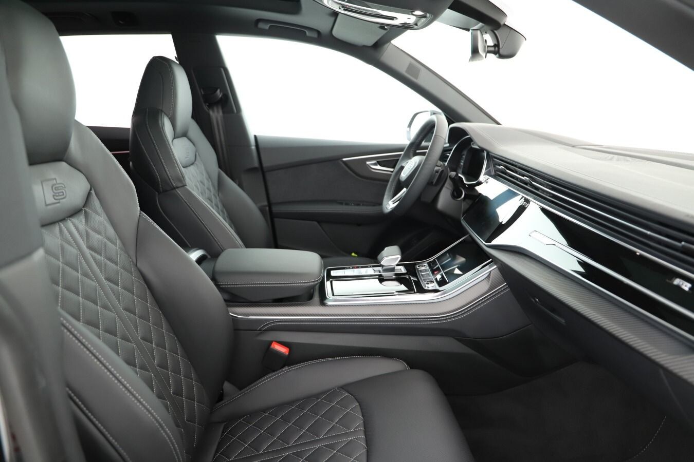 Image about Audi Q8 SUV TFSI e 60 TFSI e quattro tiptronic