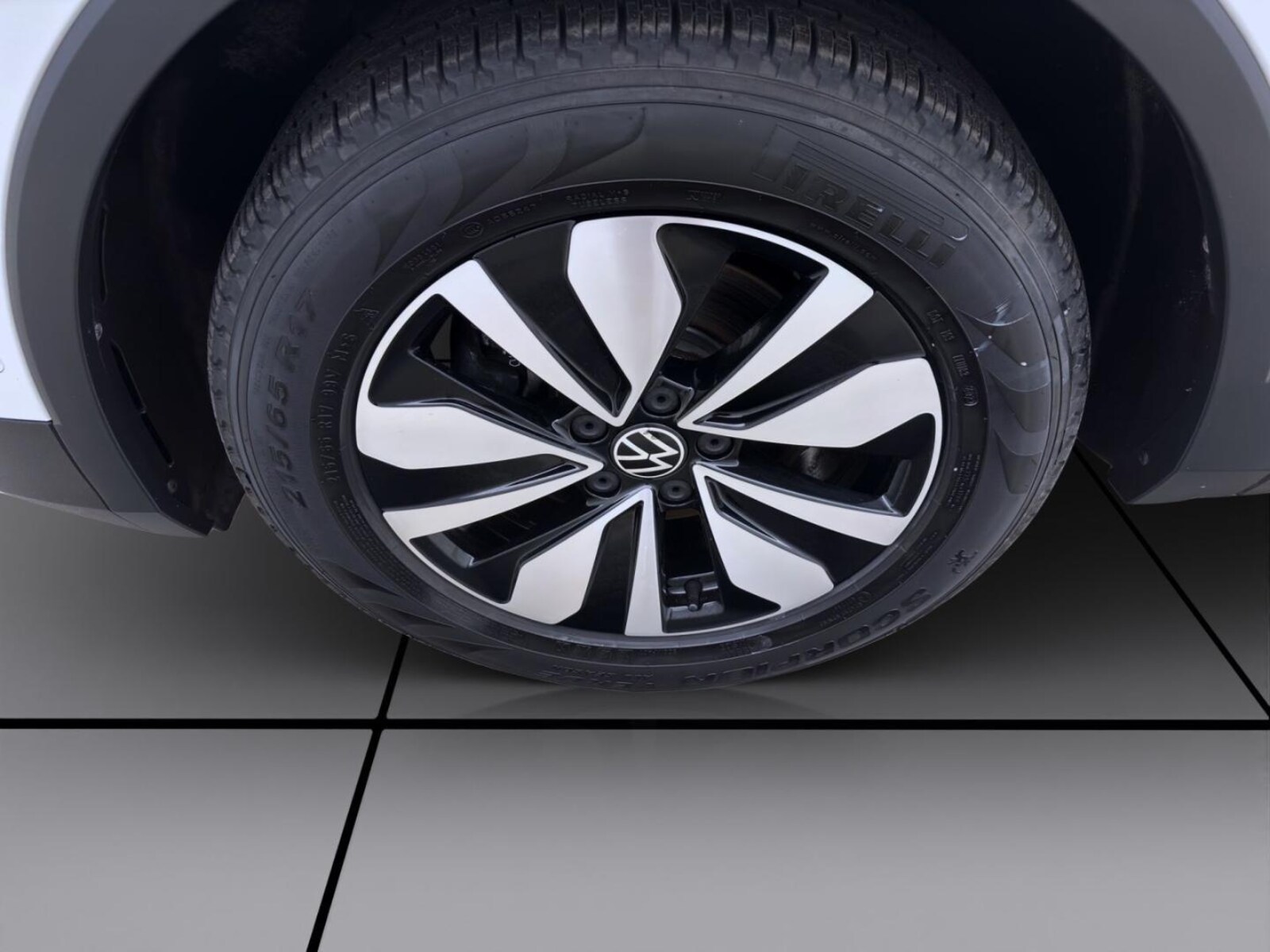 Volkswagen Tiguan – Bild 9