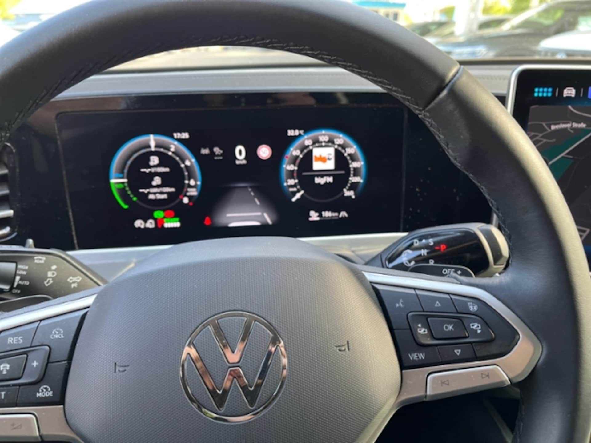 Volkswagen Passat Elegance