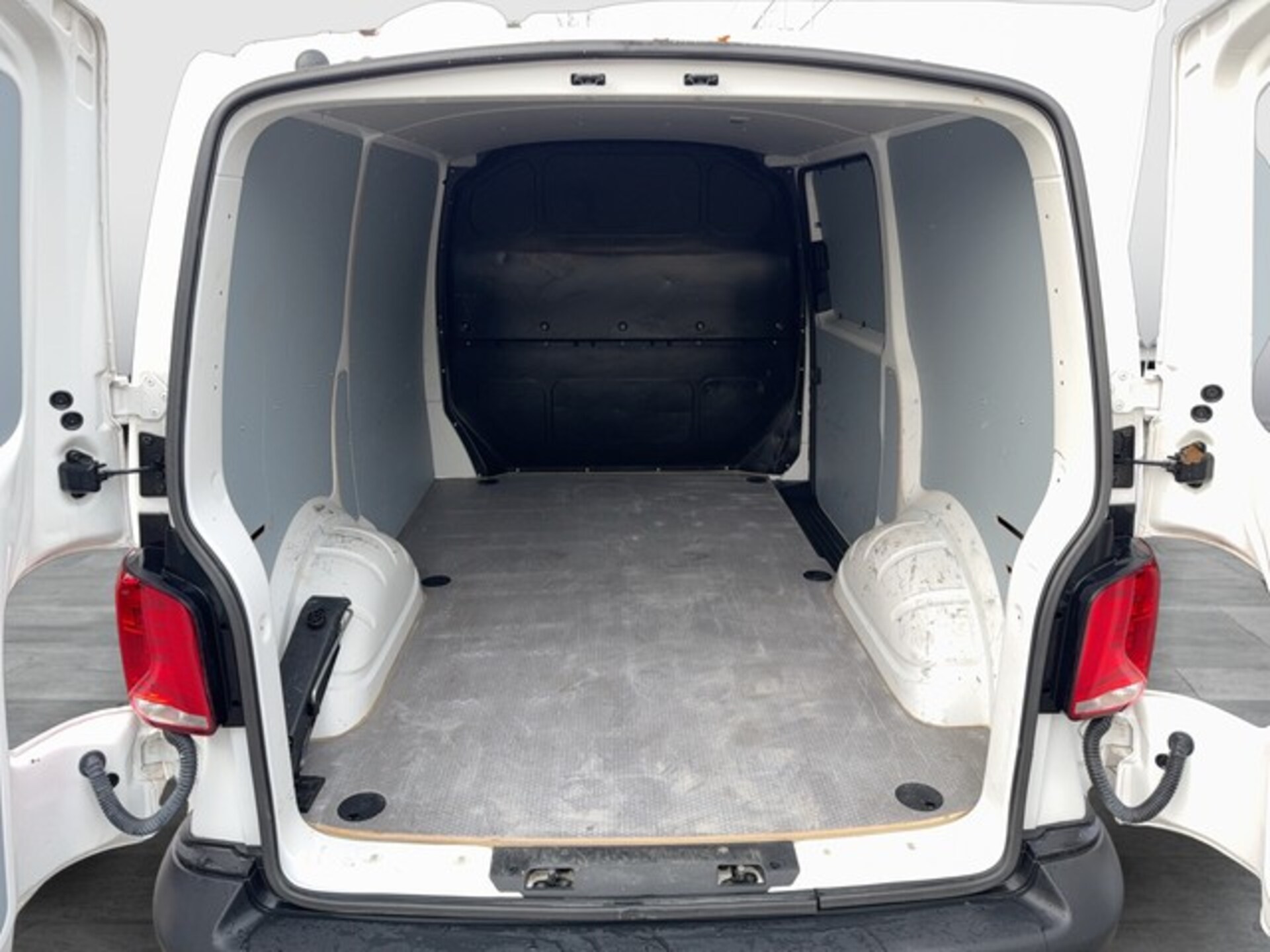 Volkswagen T6.1 Transporter Kasten kurzer Radstand