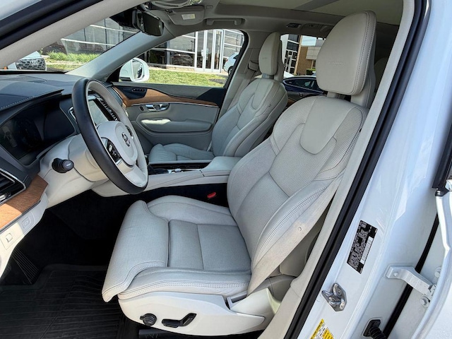 2020 Volvo XC90