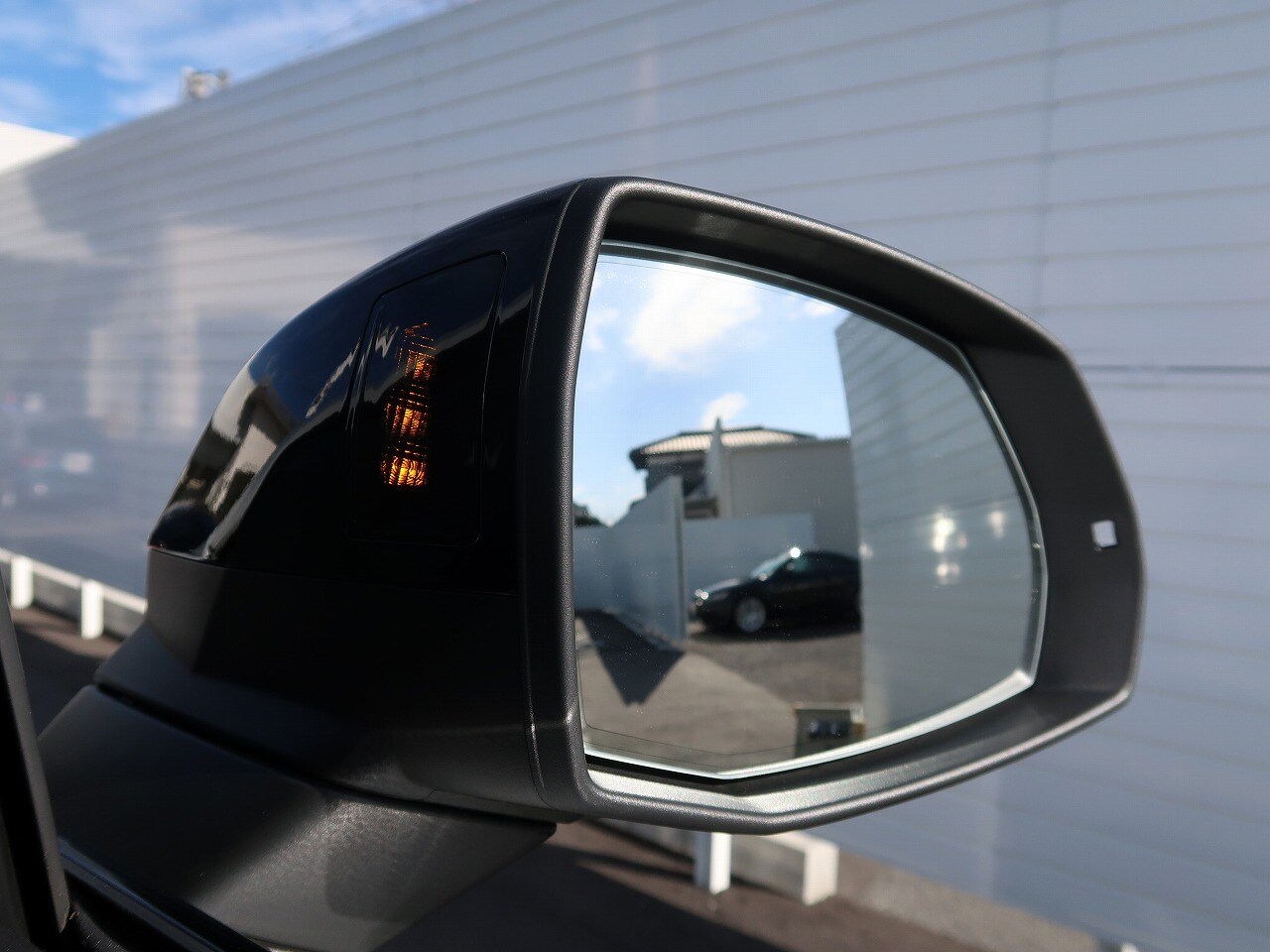 Image about Audi Q7 55 TFSI quattro S line 250(340) kW(PS) tiptronic