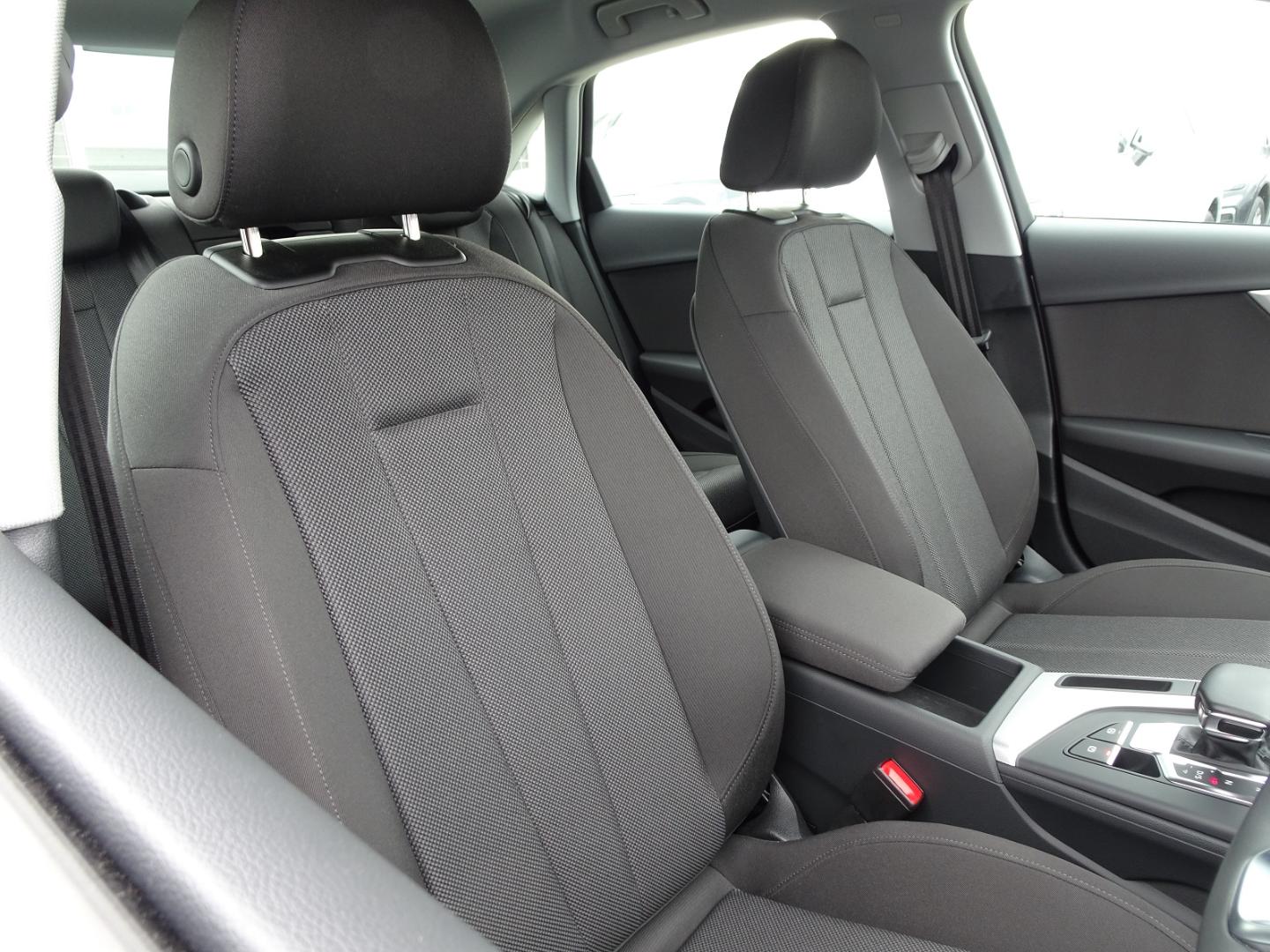 Image about Audi A4 Sedan 35 TFSI advanced
