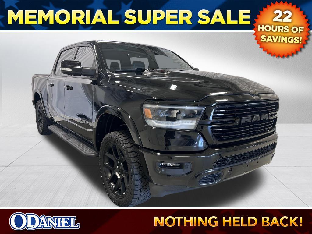 2022 RAM 1500 Laramie 4x4 Crew Cab 5'7's photo