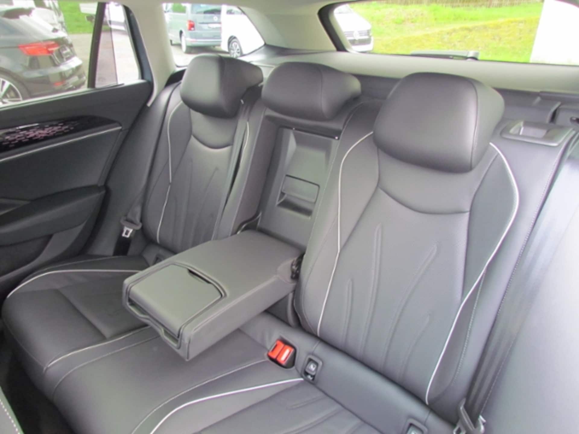 Volkswagen Passat Elegance