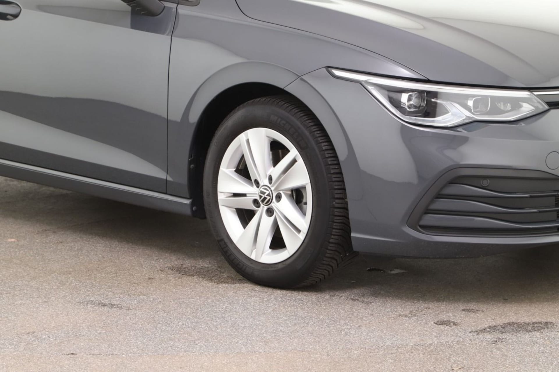 Volkswagen Golf Life