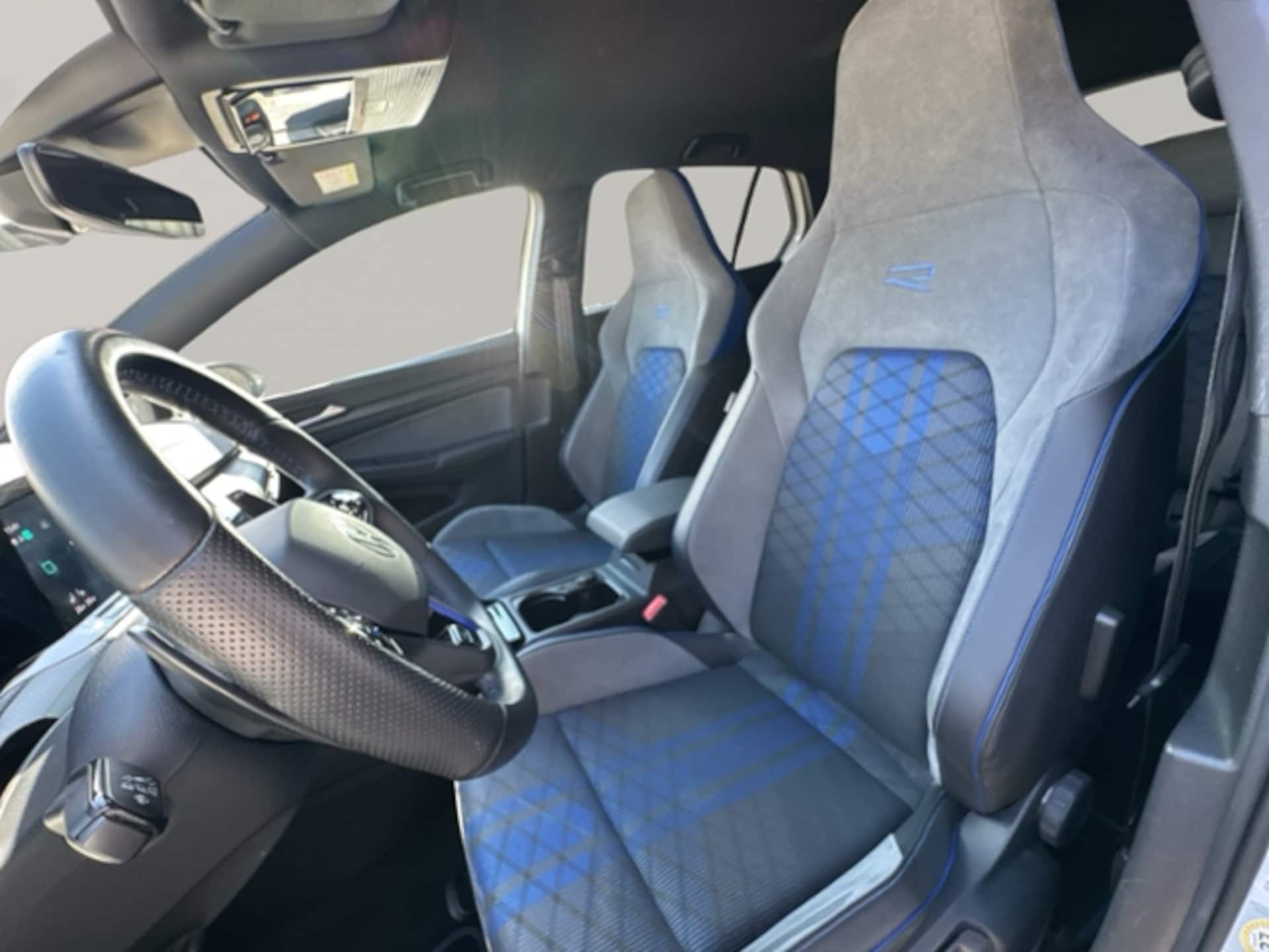 Volkswagen Golf R