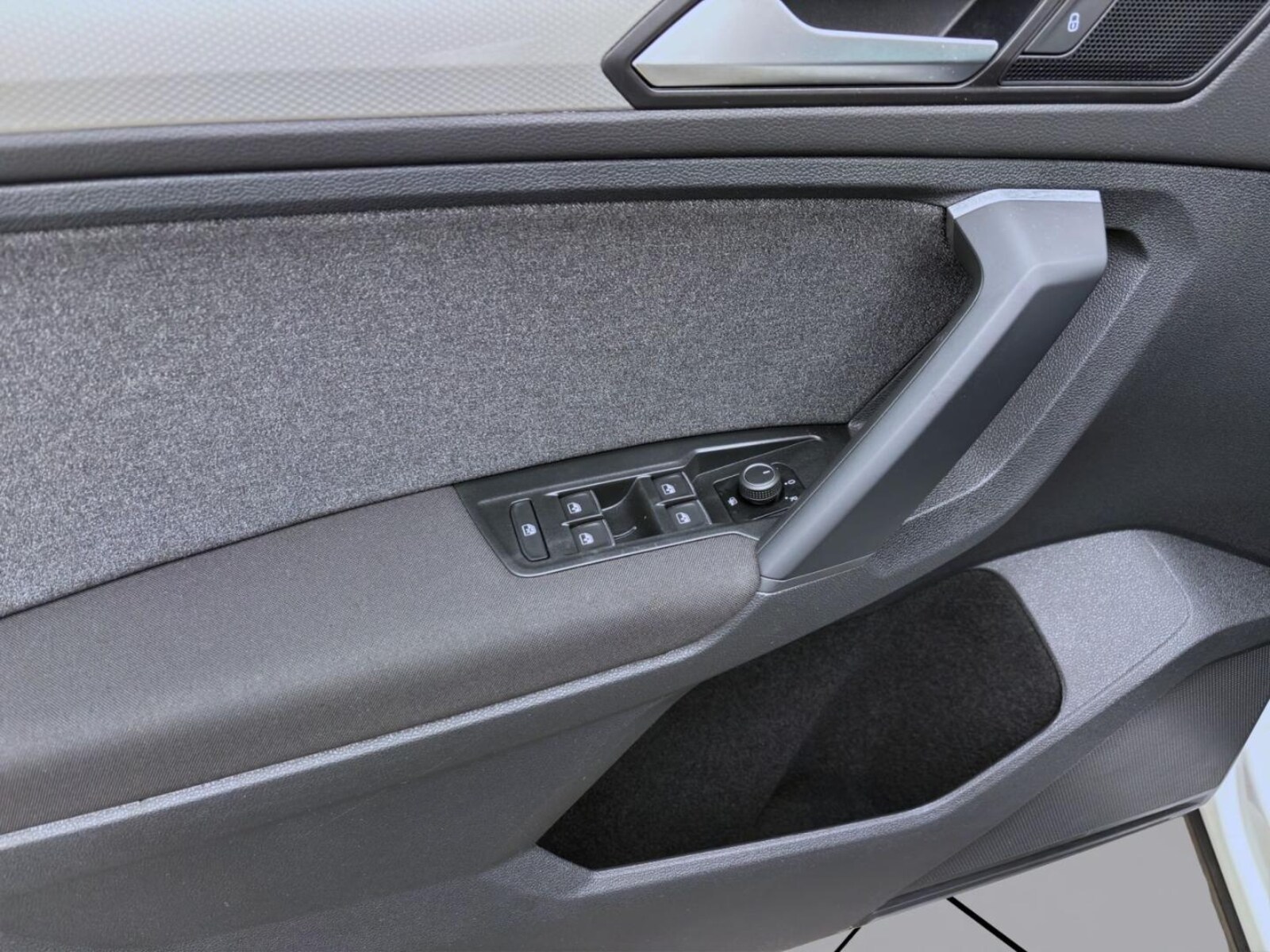 Volkswagen Tiguan – Bild 11