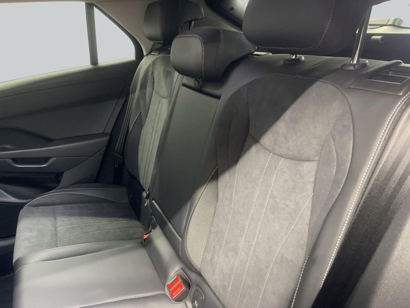 Volkswagen T-Roc – Bild 12
