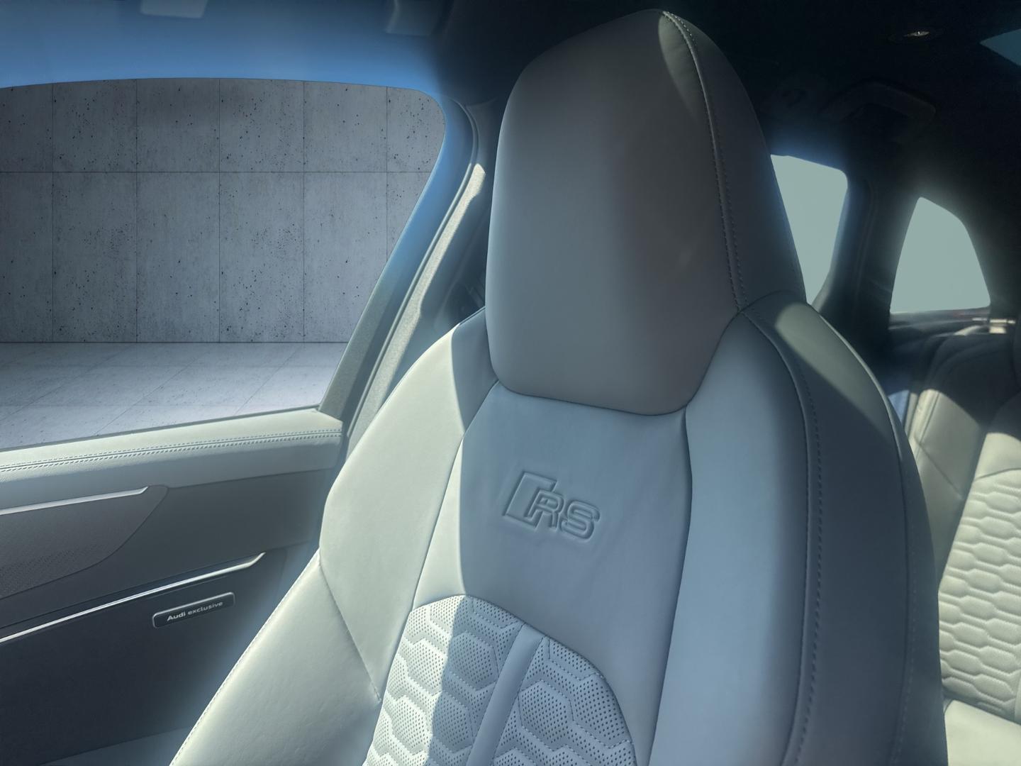 Image about Audi RS 6 Avant TFSI quattro tiptronic